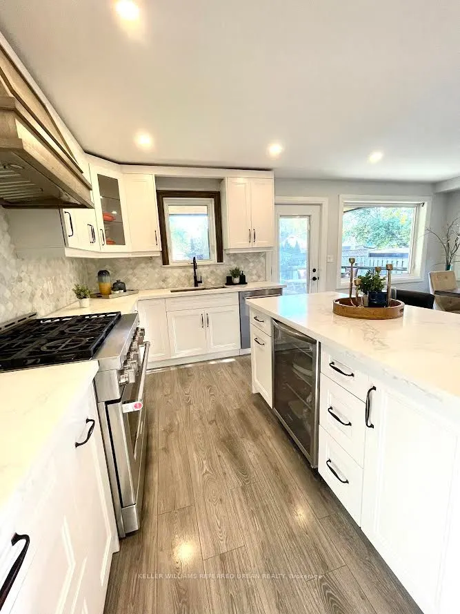 2 Leagrove Crescent