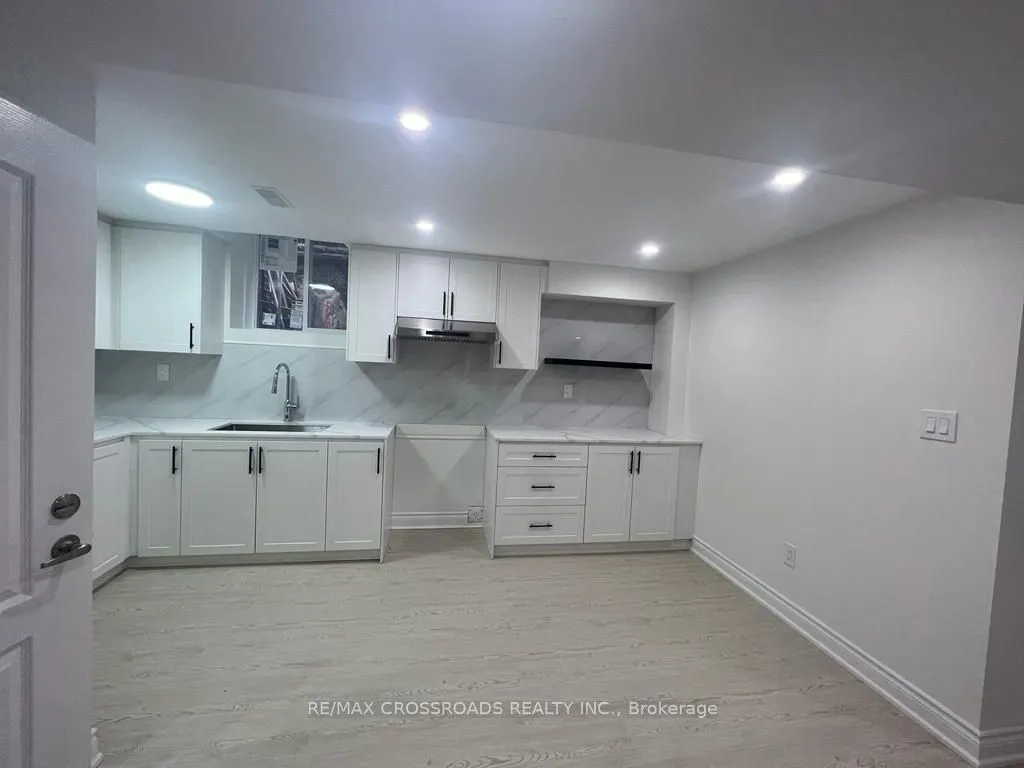 4 Gillett Drive, #Lower