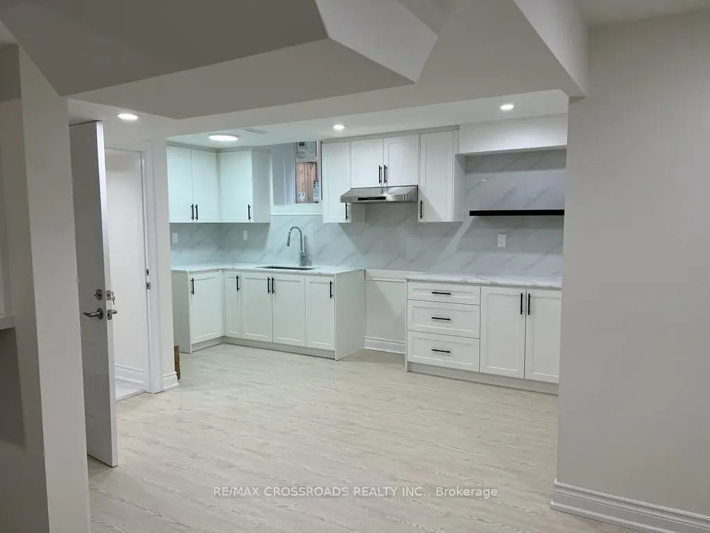 4 Gillett Drive, #Lower