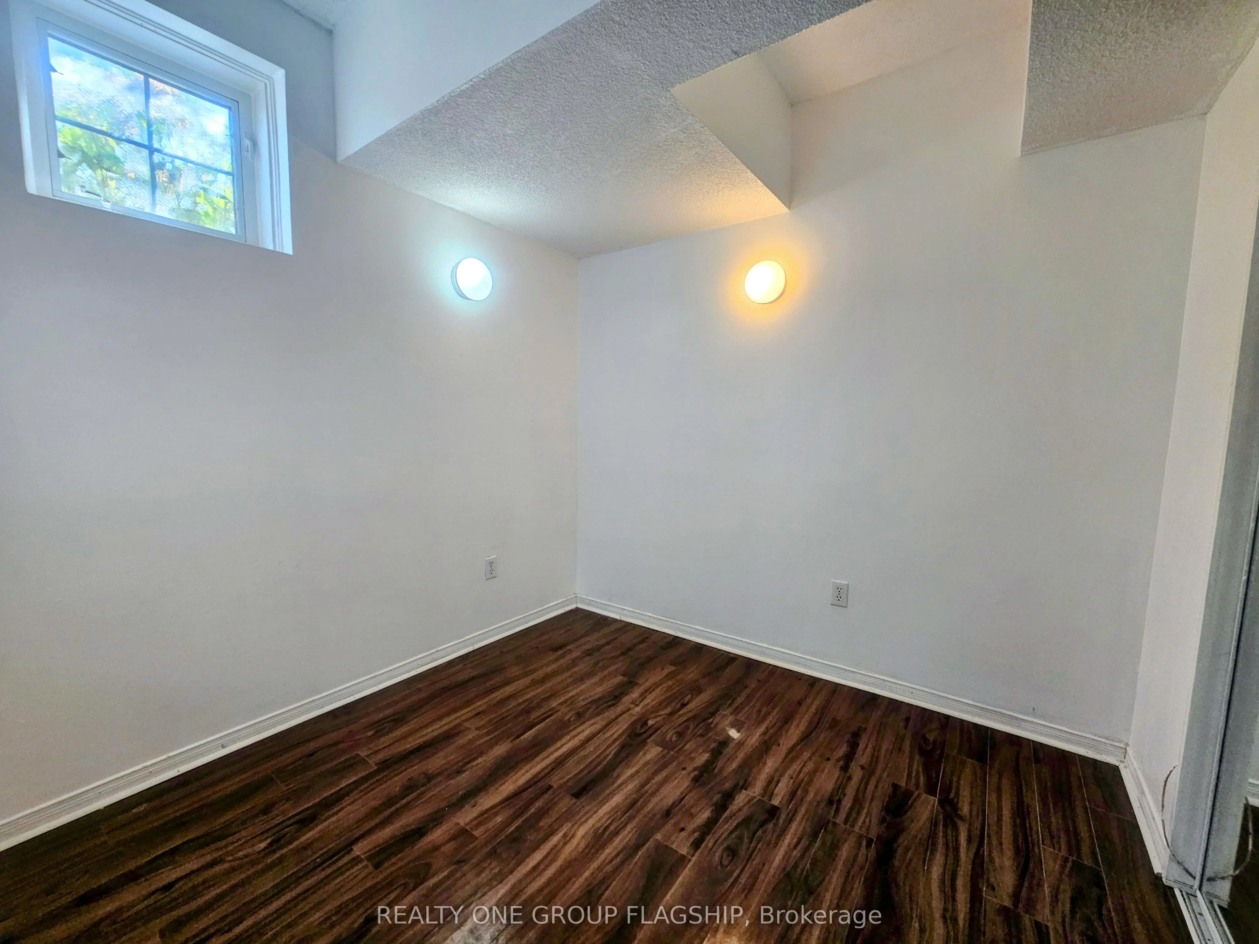 42 Pinery Trail, #7