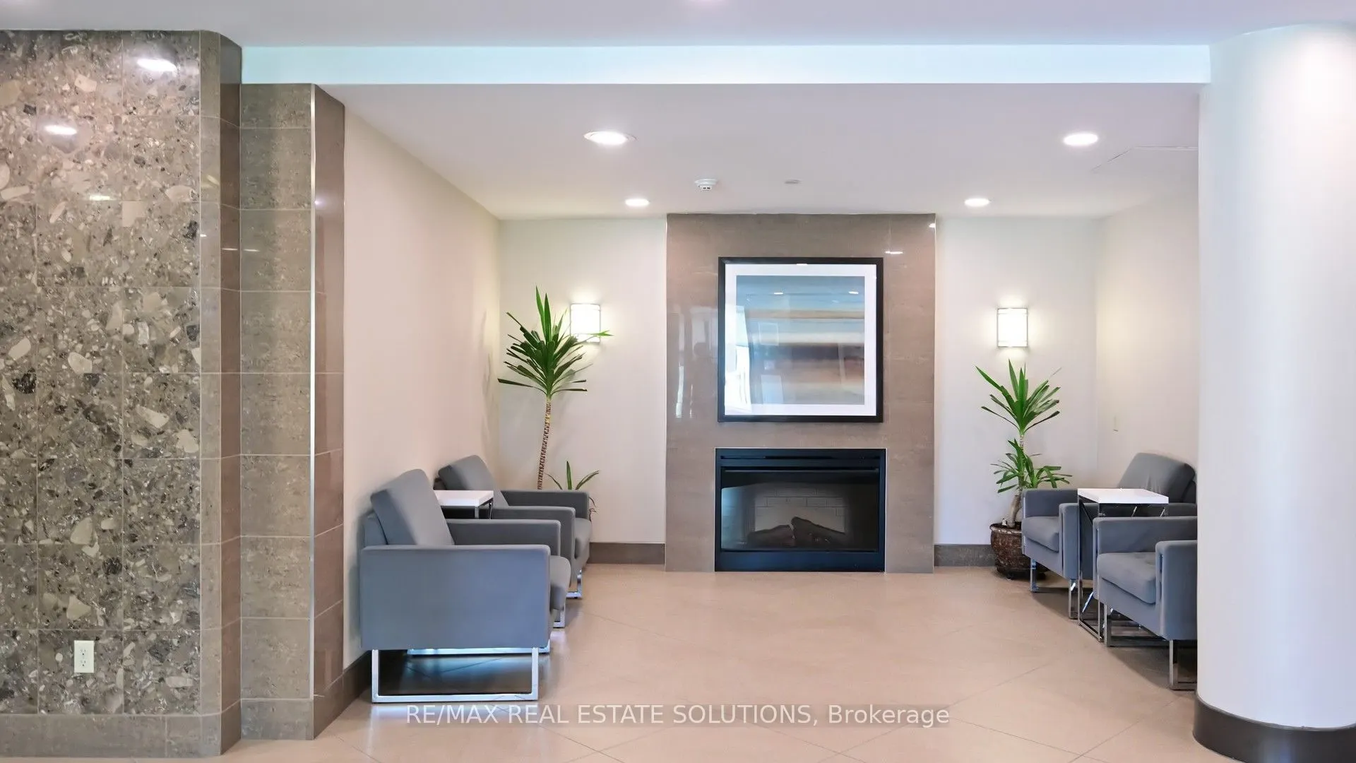 330 Alton Towers Circle, #1611