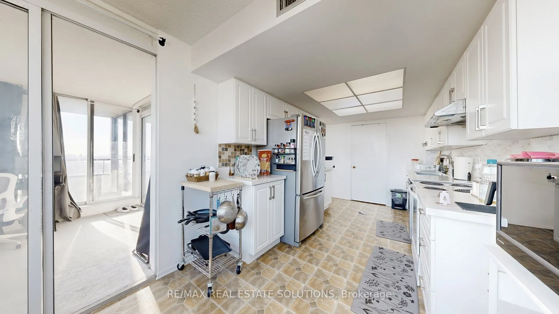 330 Alton Towers Circle, #1611