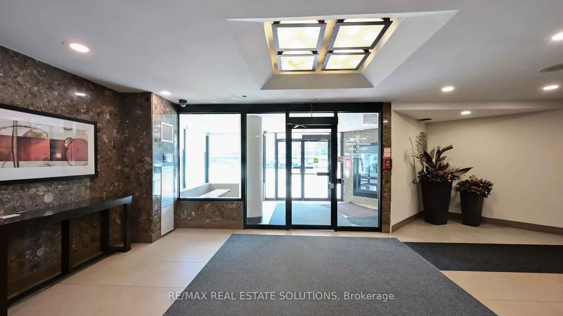 330 Alton Towers Circle, #1611
