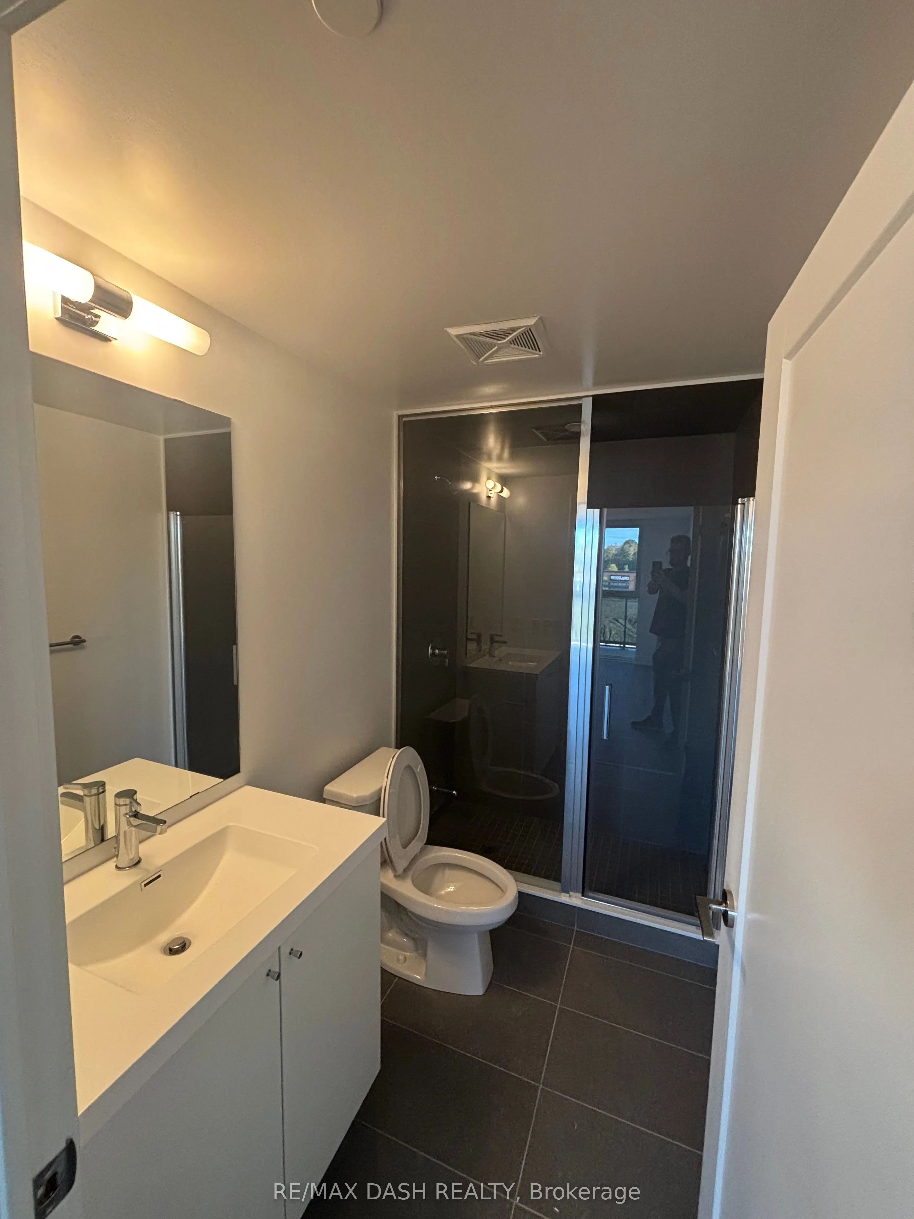 2545 Simcoe Street N, #433
