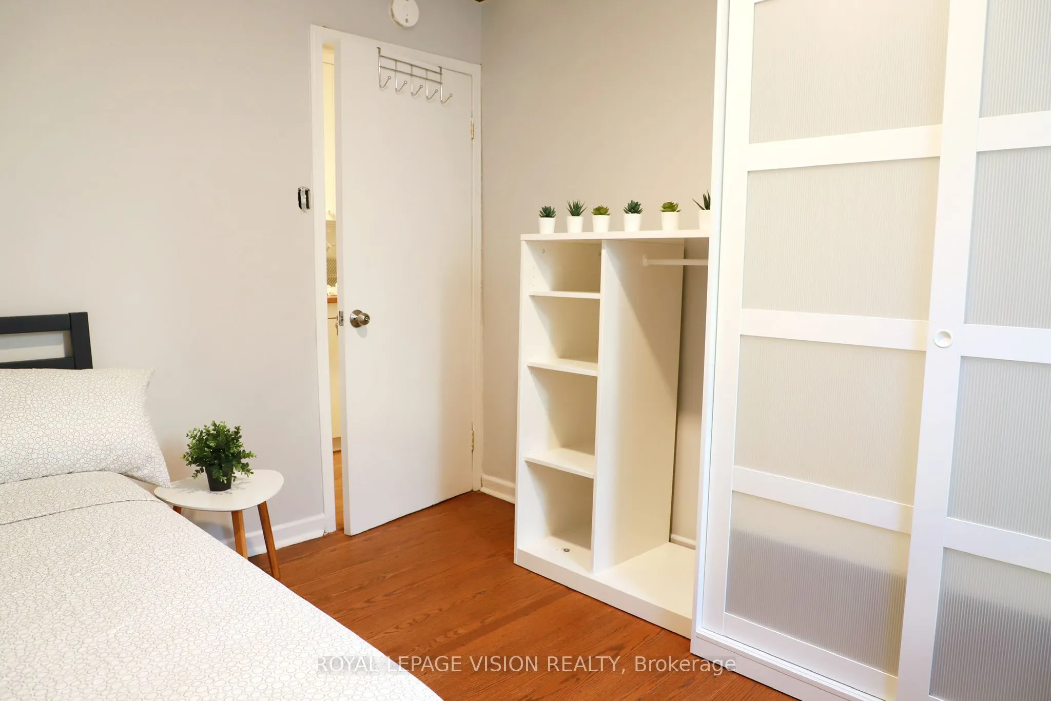 1242 Danforth Avenue, #Upper