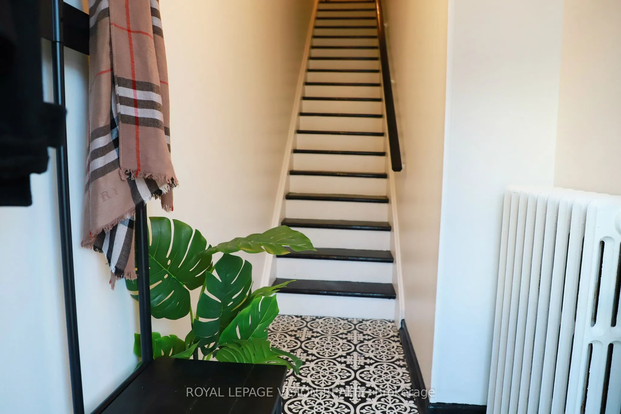 1242 Danforth Avenue, #Upper