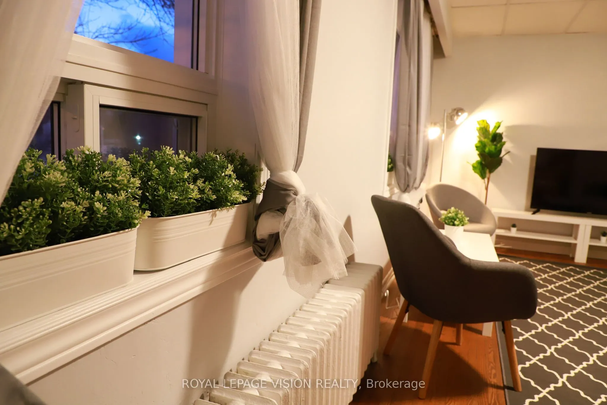 1242 Danforth Avenue, #Upper