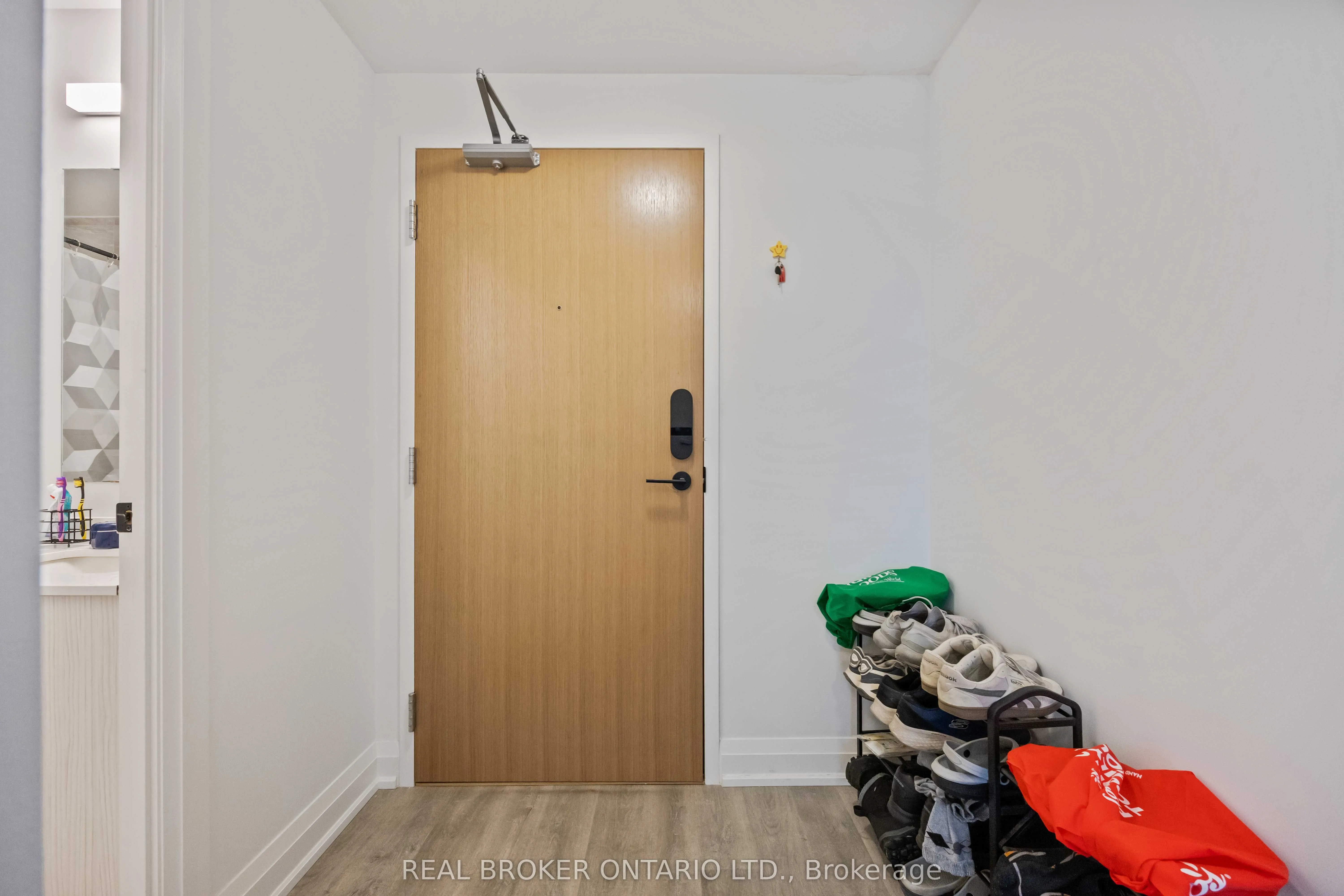 2369 Danforth Avenue, #705