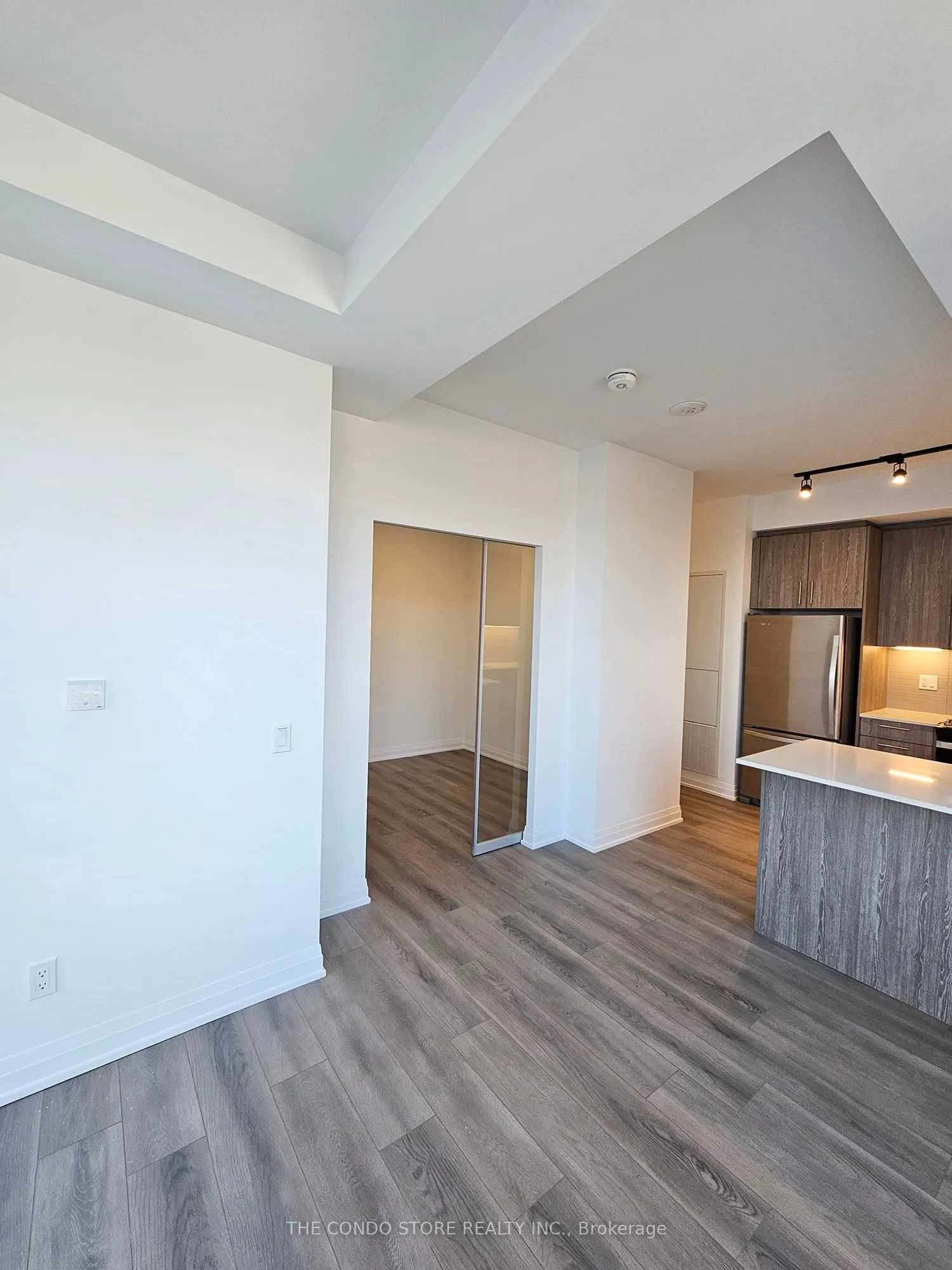 286 Main Street, #317