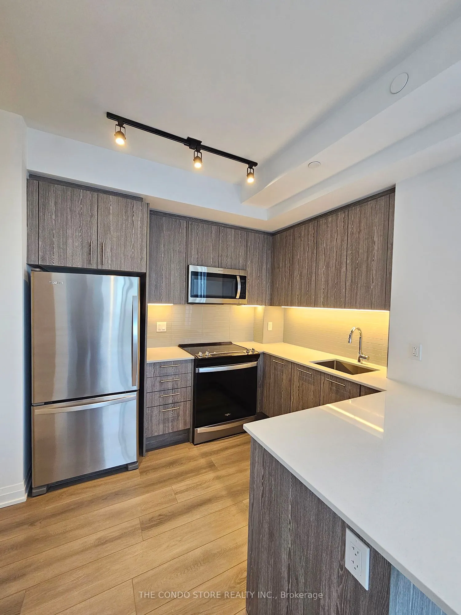 286 Main Street, #317