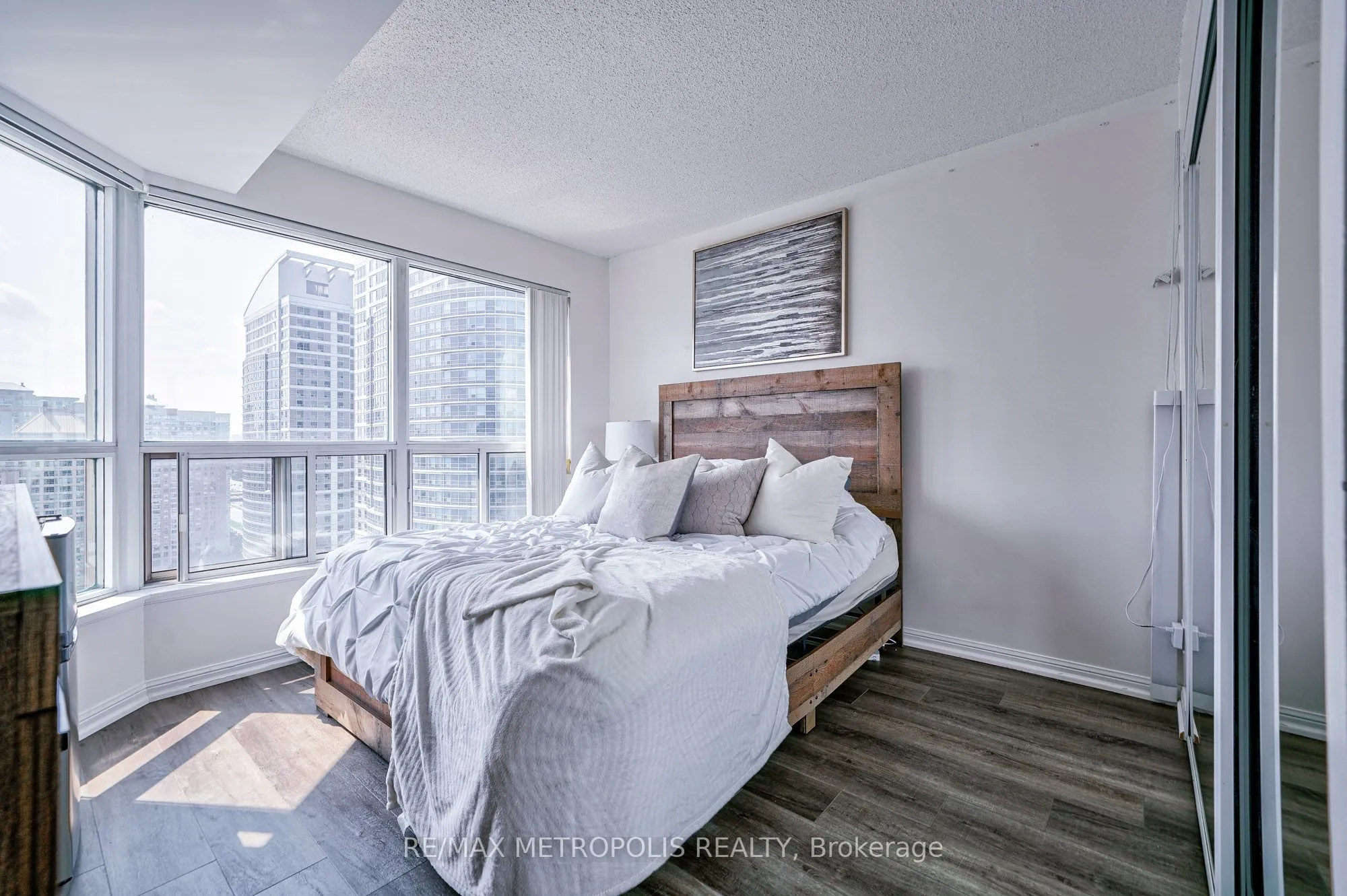 11 Lee Centre Drive, #PH109
