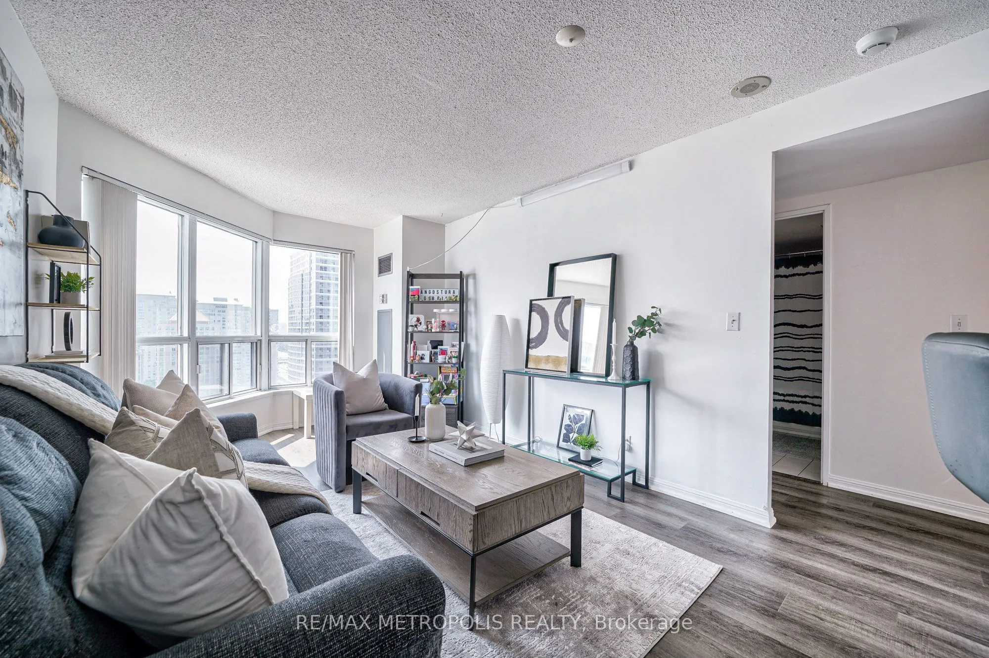11 Lee Centre Drive, #PH109