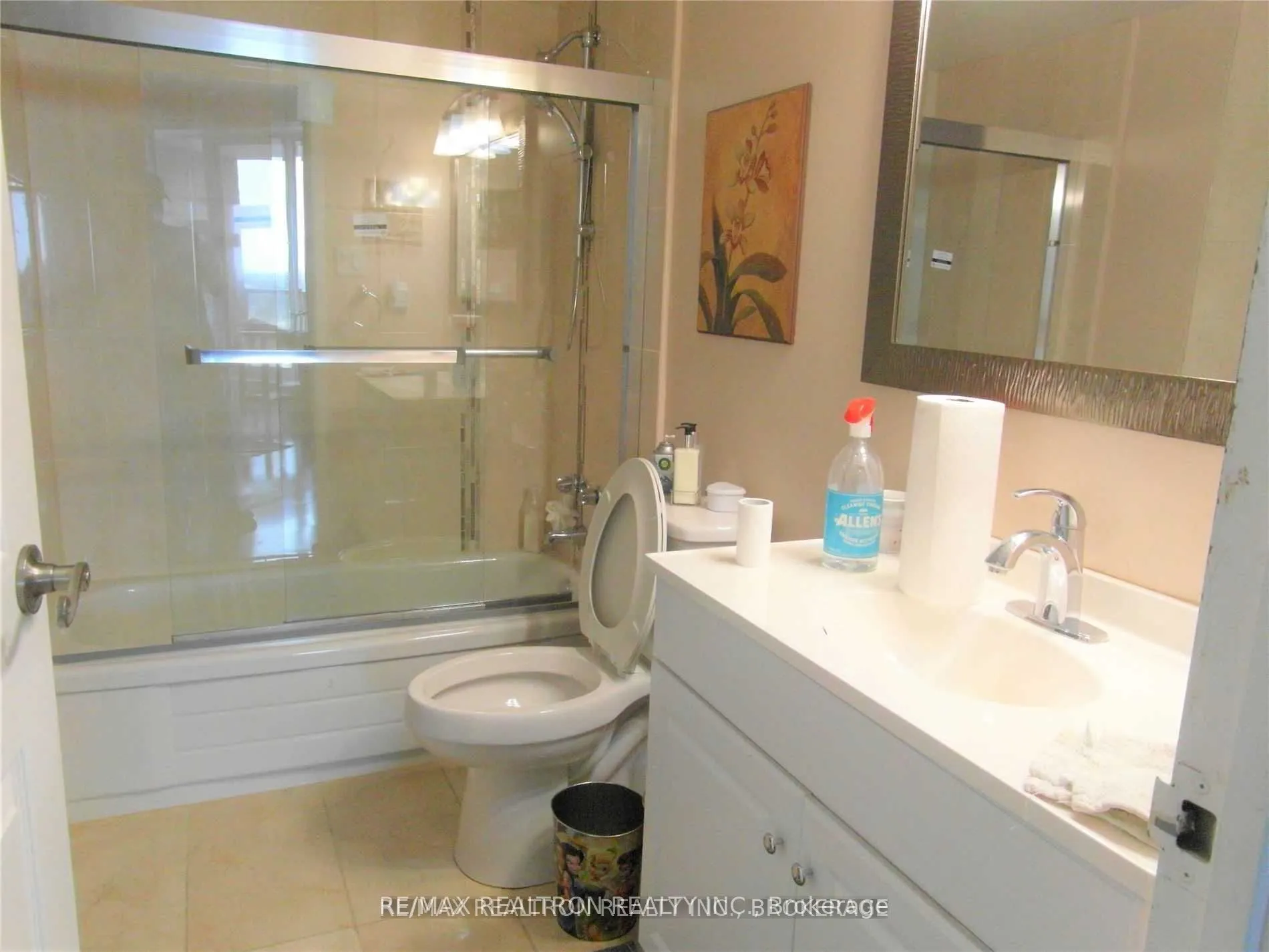 20 Dean Park Road, #1210
