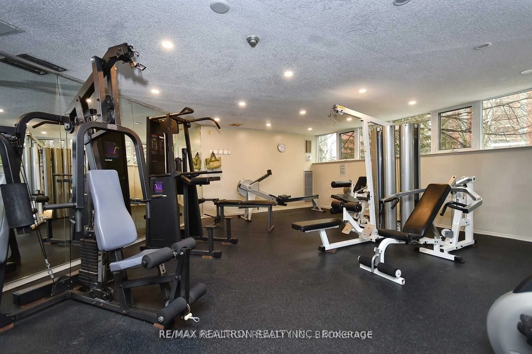 20 Dean Park Road, #1210
