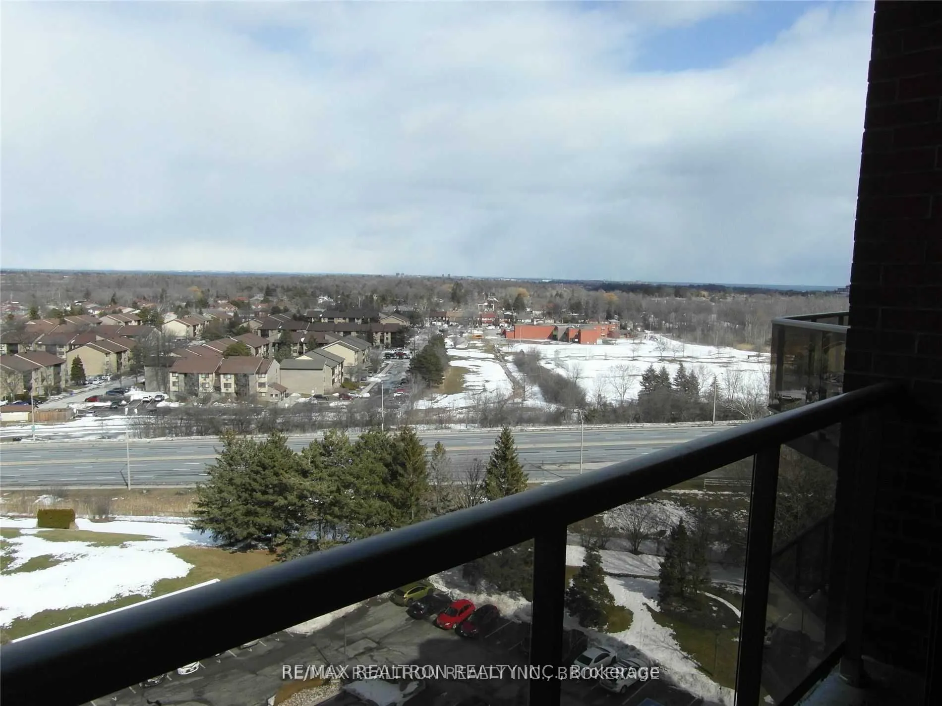 20 Dean Park Road, #1210