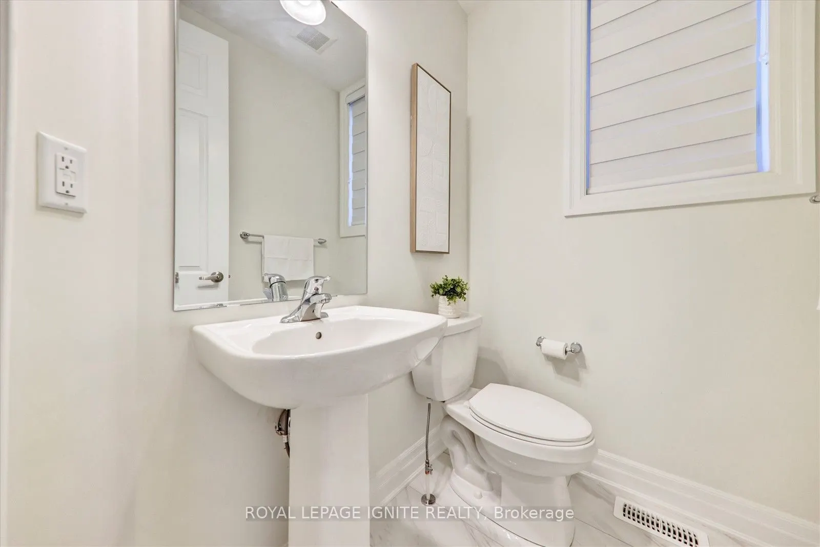 1405 Longspur Trail