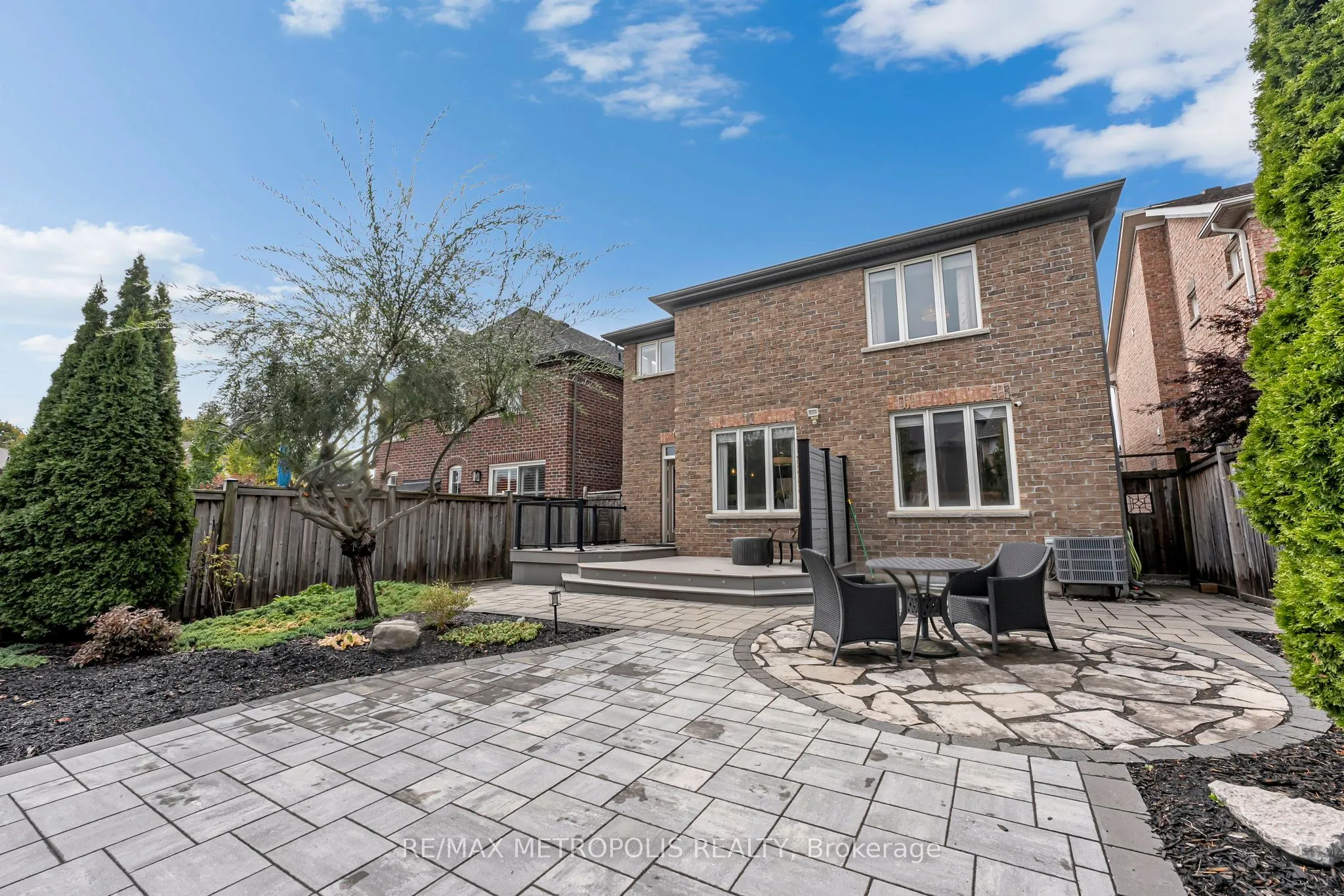 15 Rumbellow Crescent