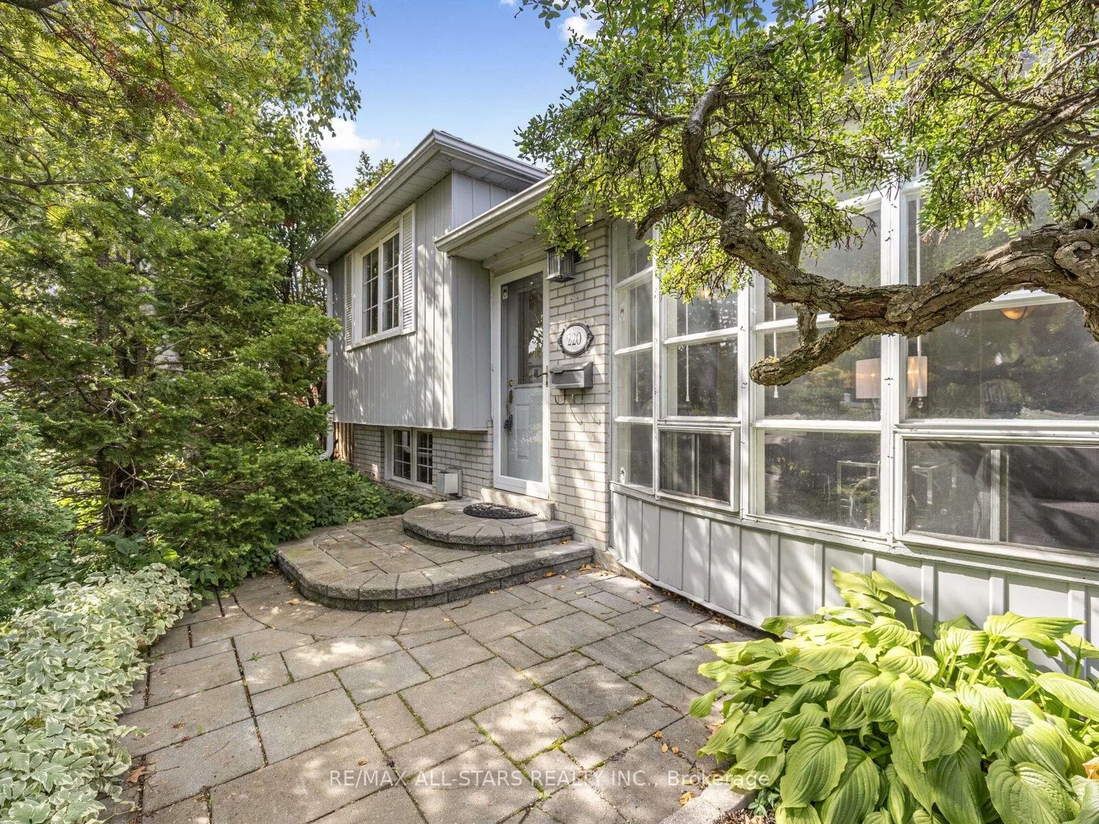 220 Catalina Drive