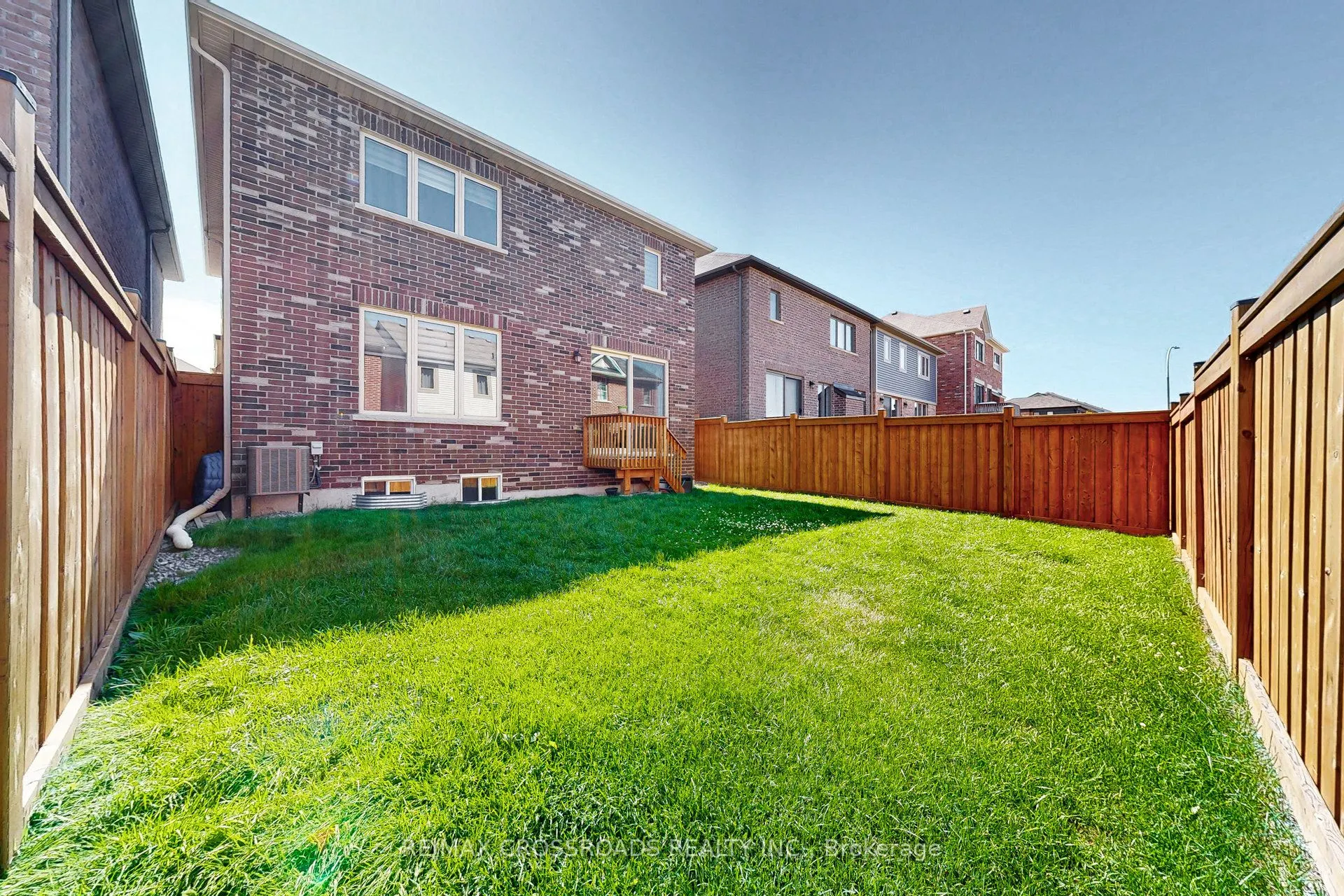 15 Littlebeck Crescent