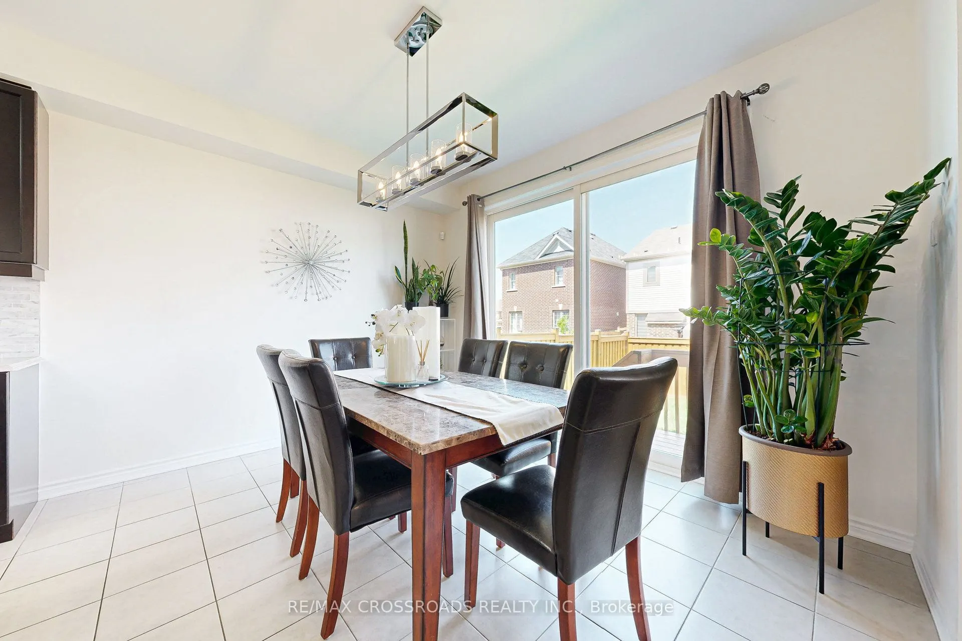 15 Littlebeck Crescent