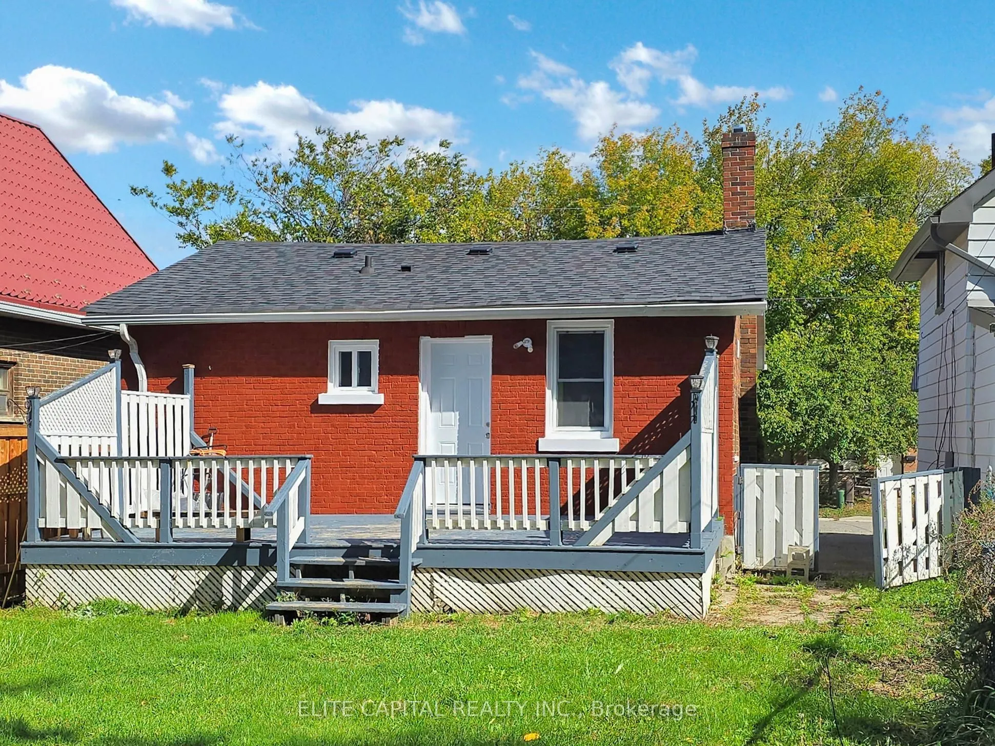 282 Haig Street