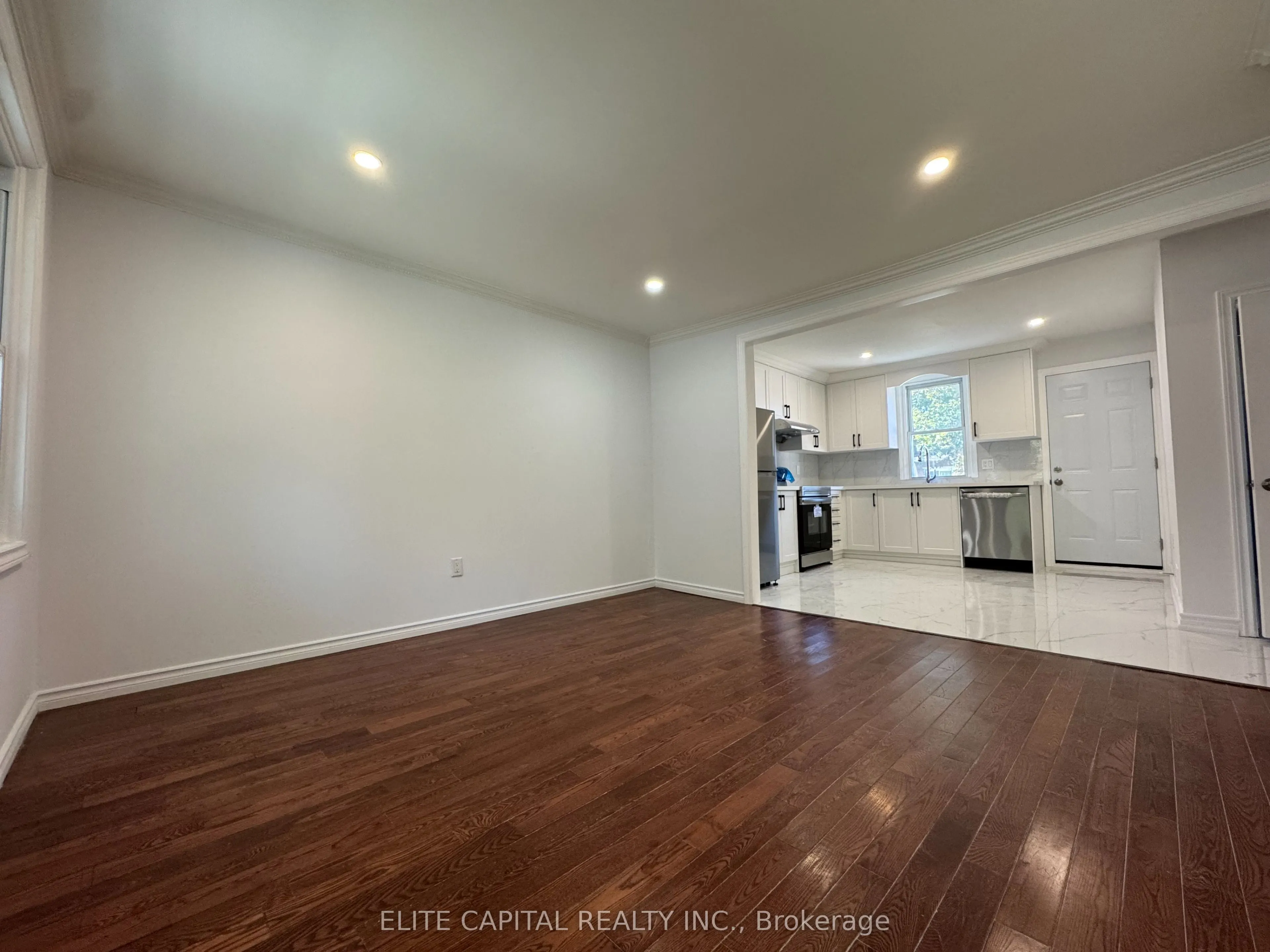 282 Haig Street