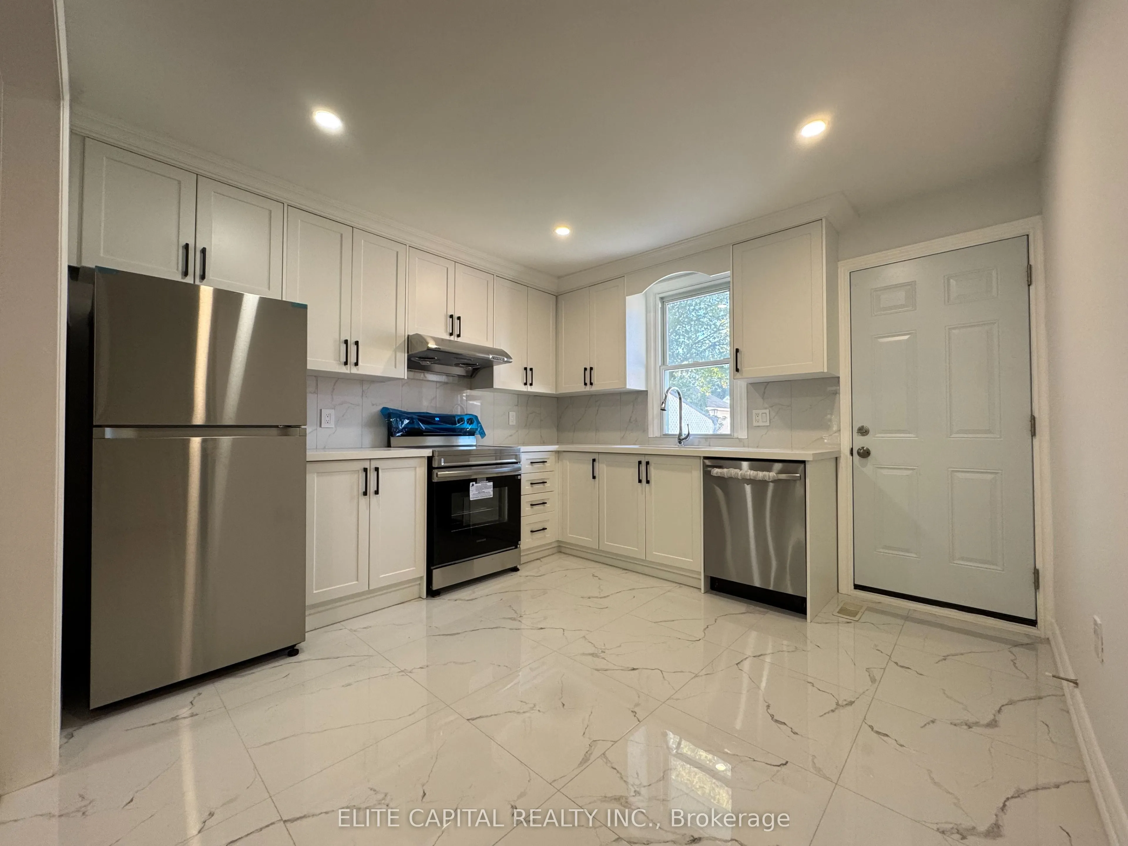 282 Haig Street