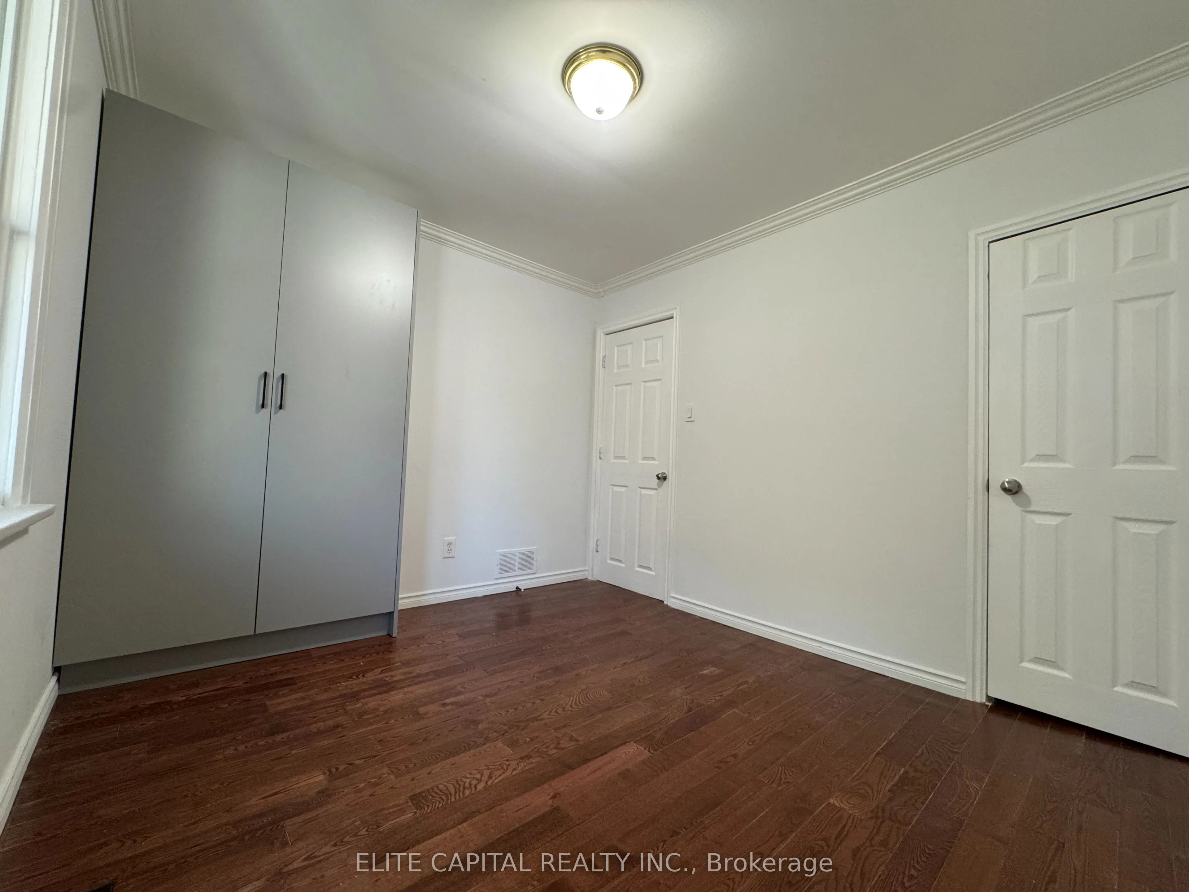 282 Haig Street