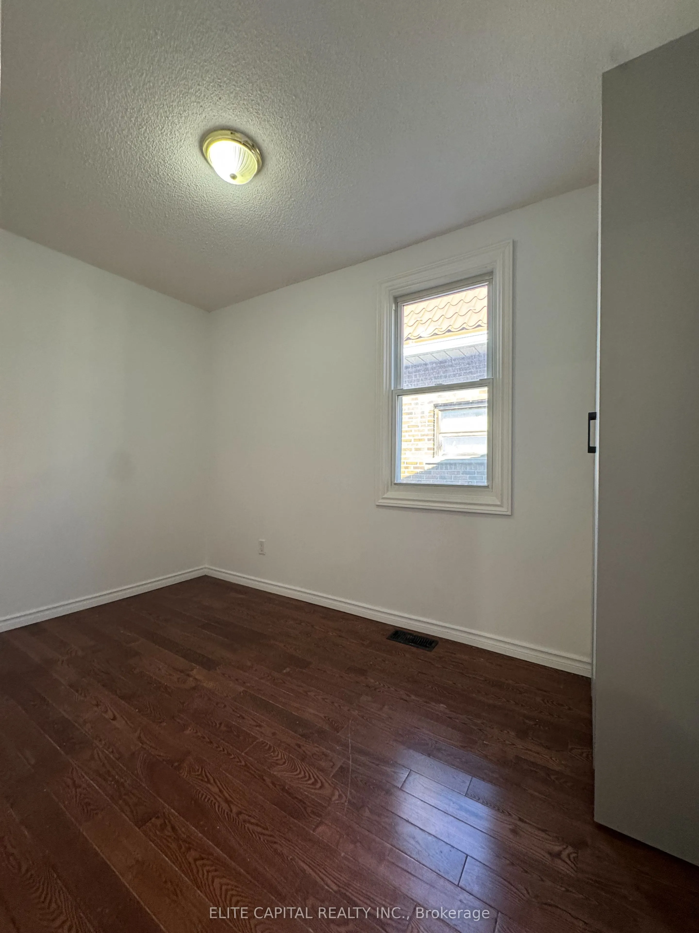 282 Haig Street