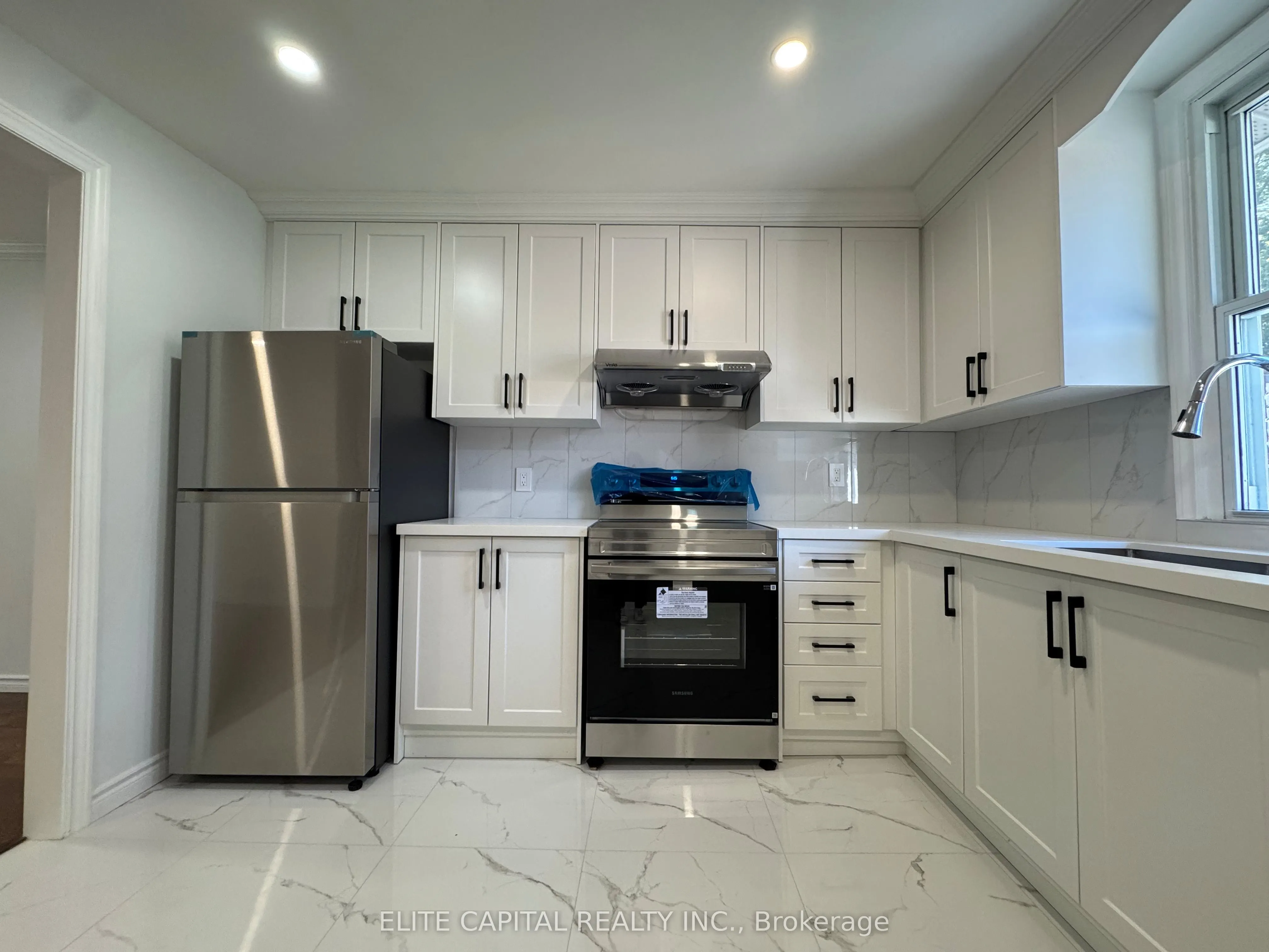 282 Haig Street