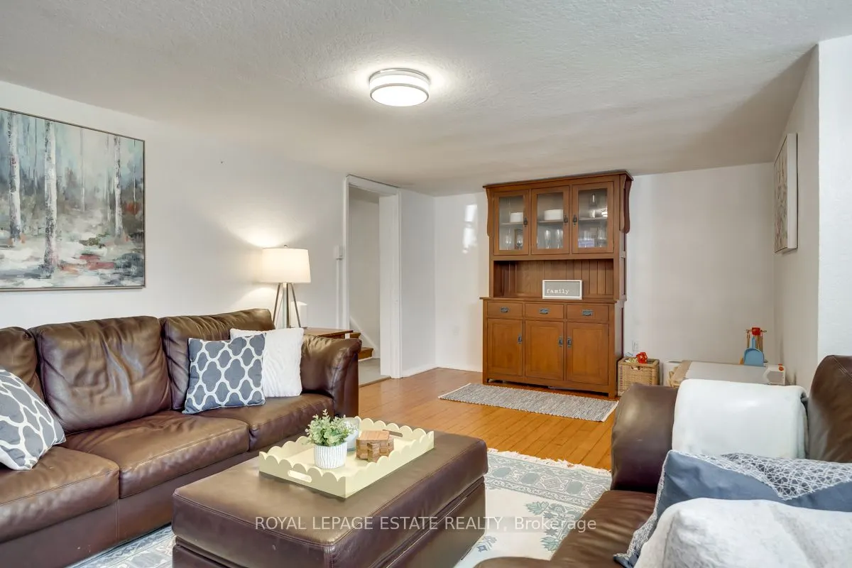 25 Ferncroft Drive