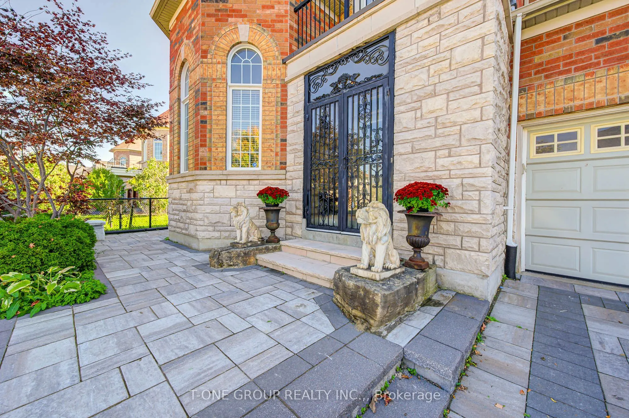 39 Boulderbrook Drive