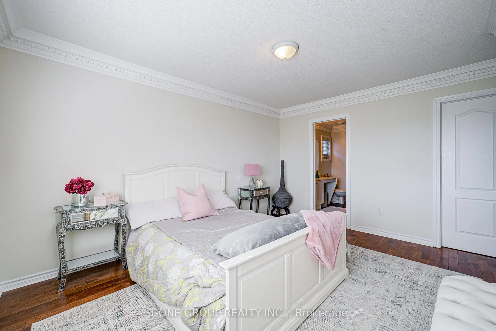 39 Boulderbrook Drive