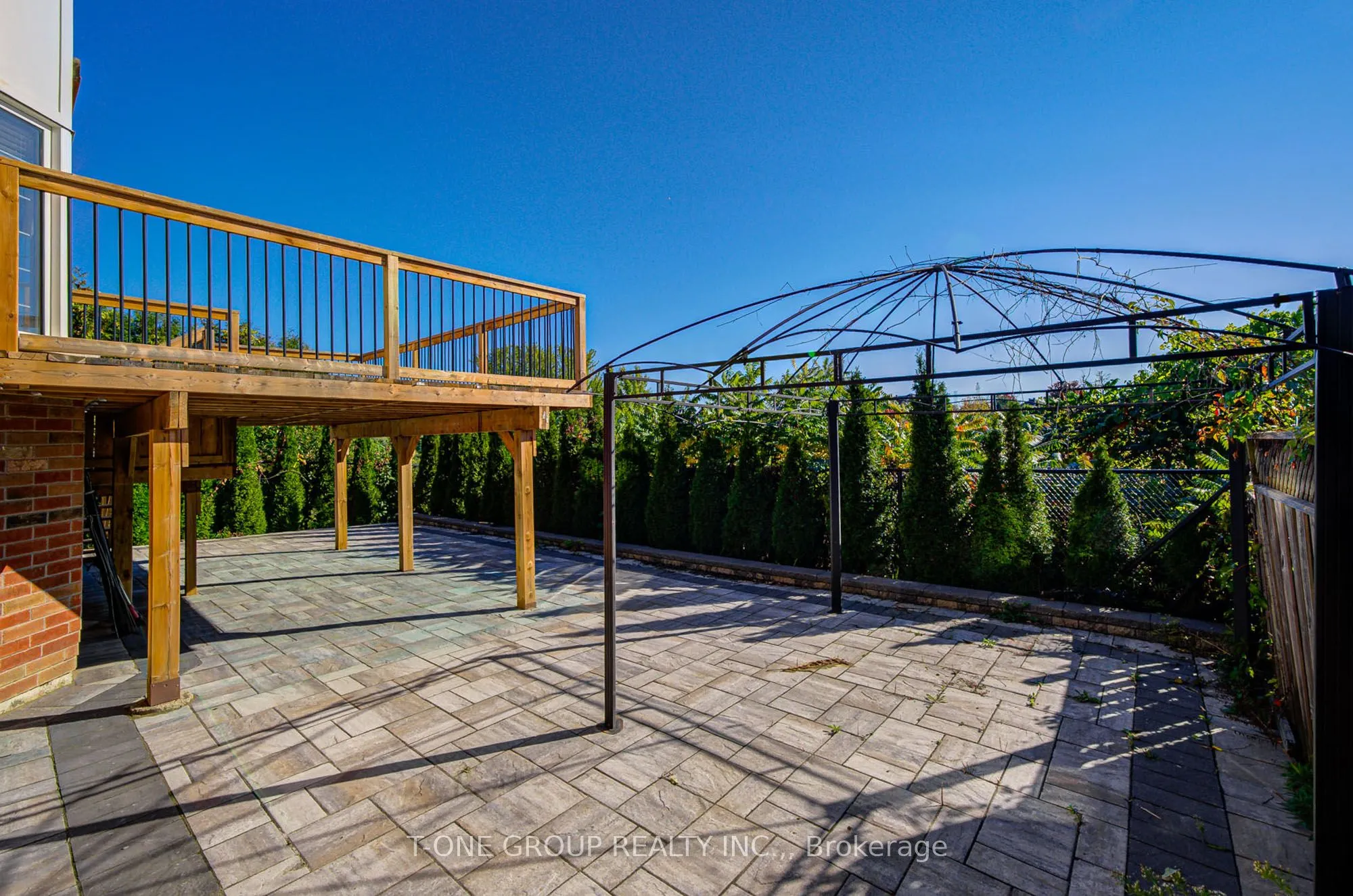 39 Boulderbrook Drive