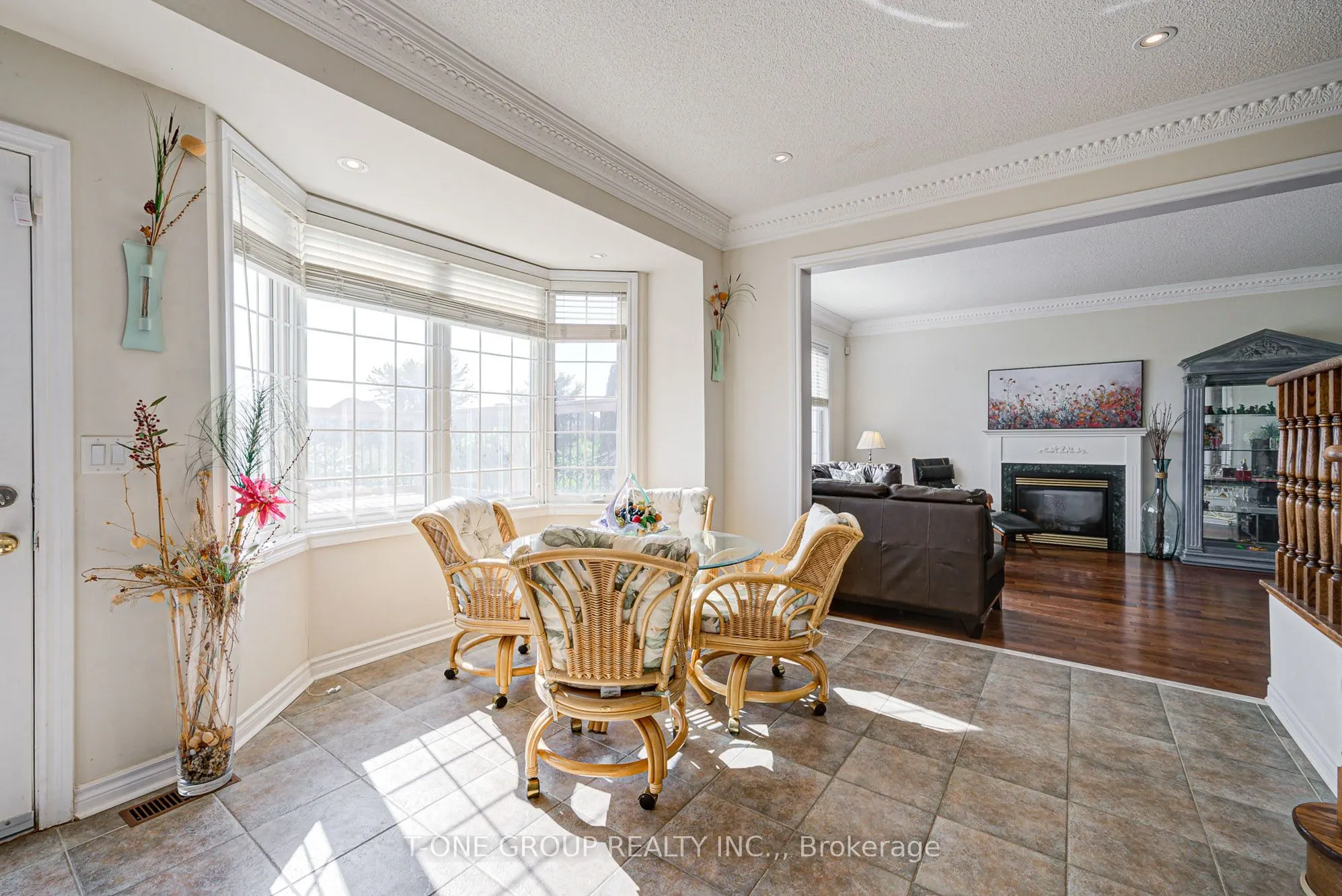 39 Boulderbrook Drive
