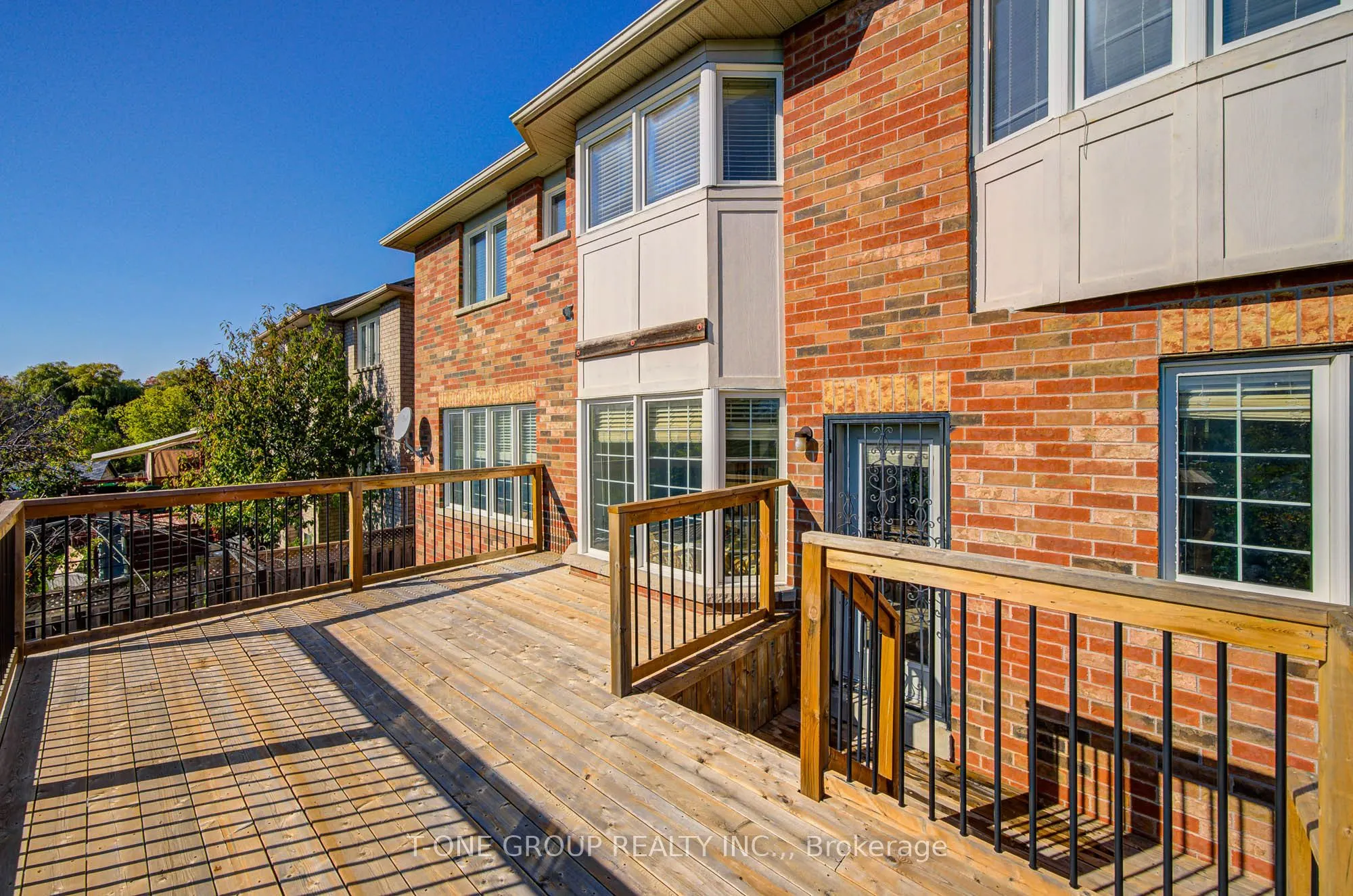 39 Boulderbrook Drive