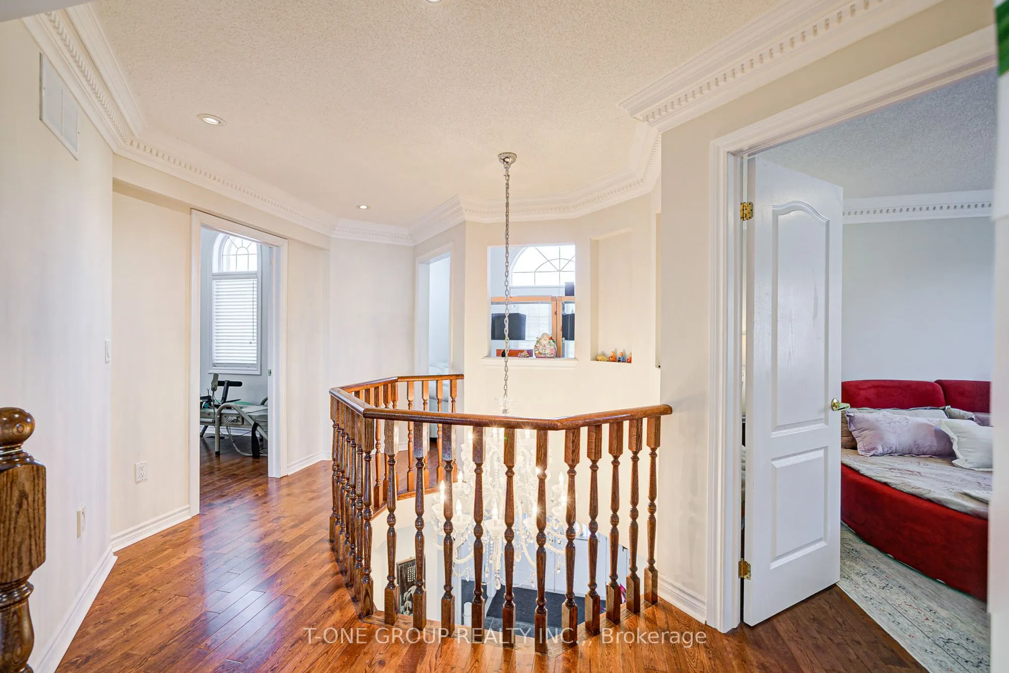 39 Boulderbrook Drive