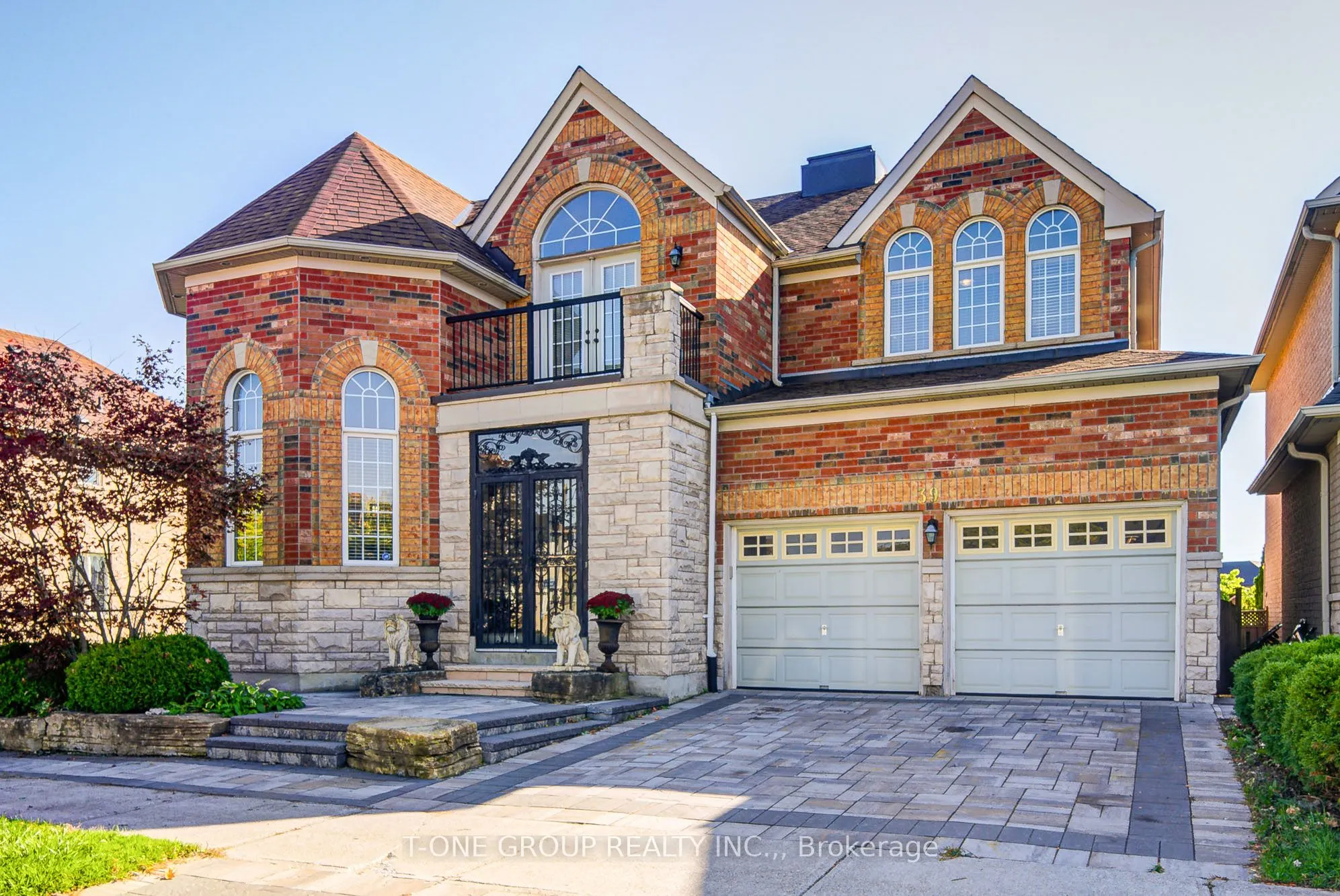 39 Boulderbrook Drive