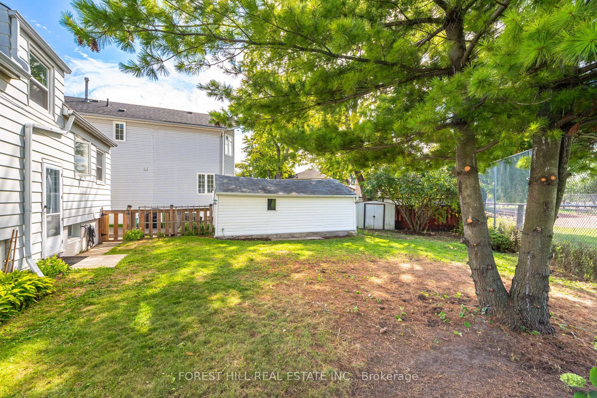 2 Topham Road