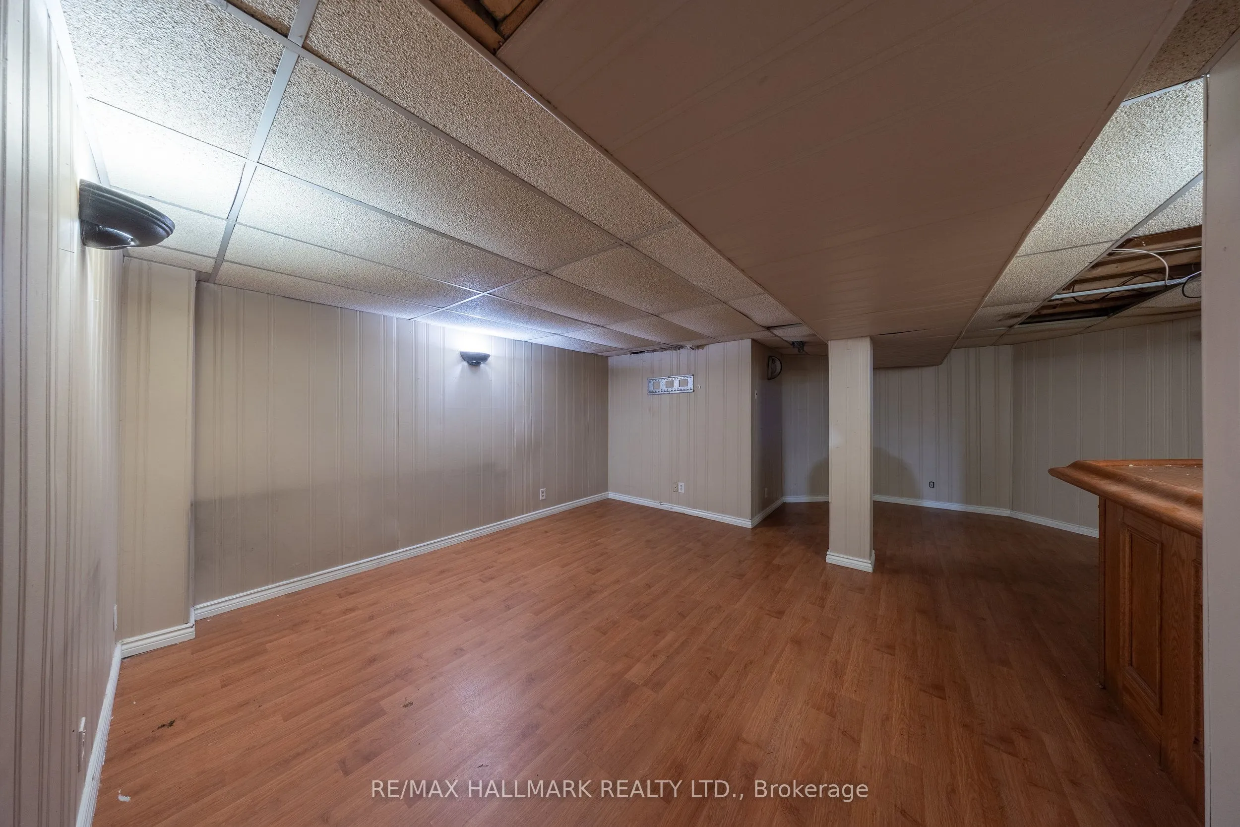 200 Adele Crescent