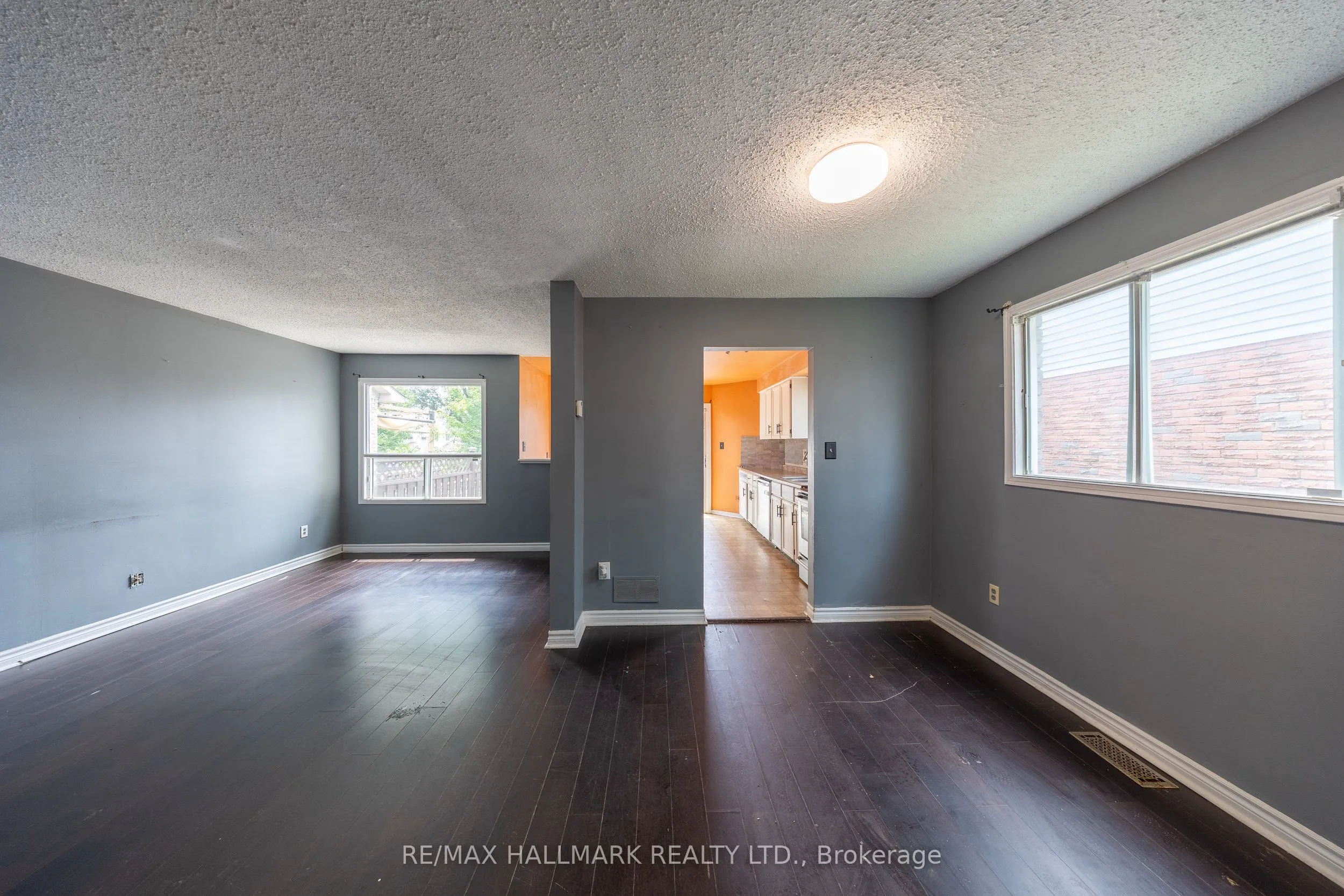 200 Adele Crescent