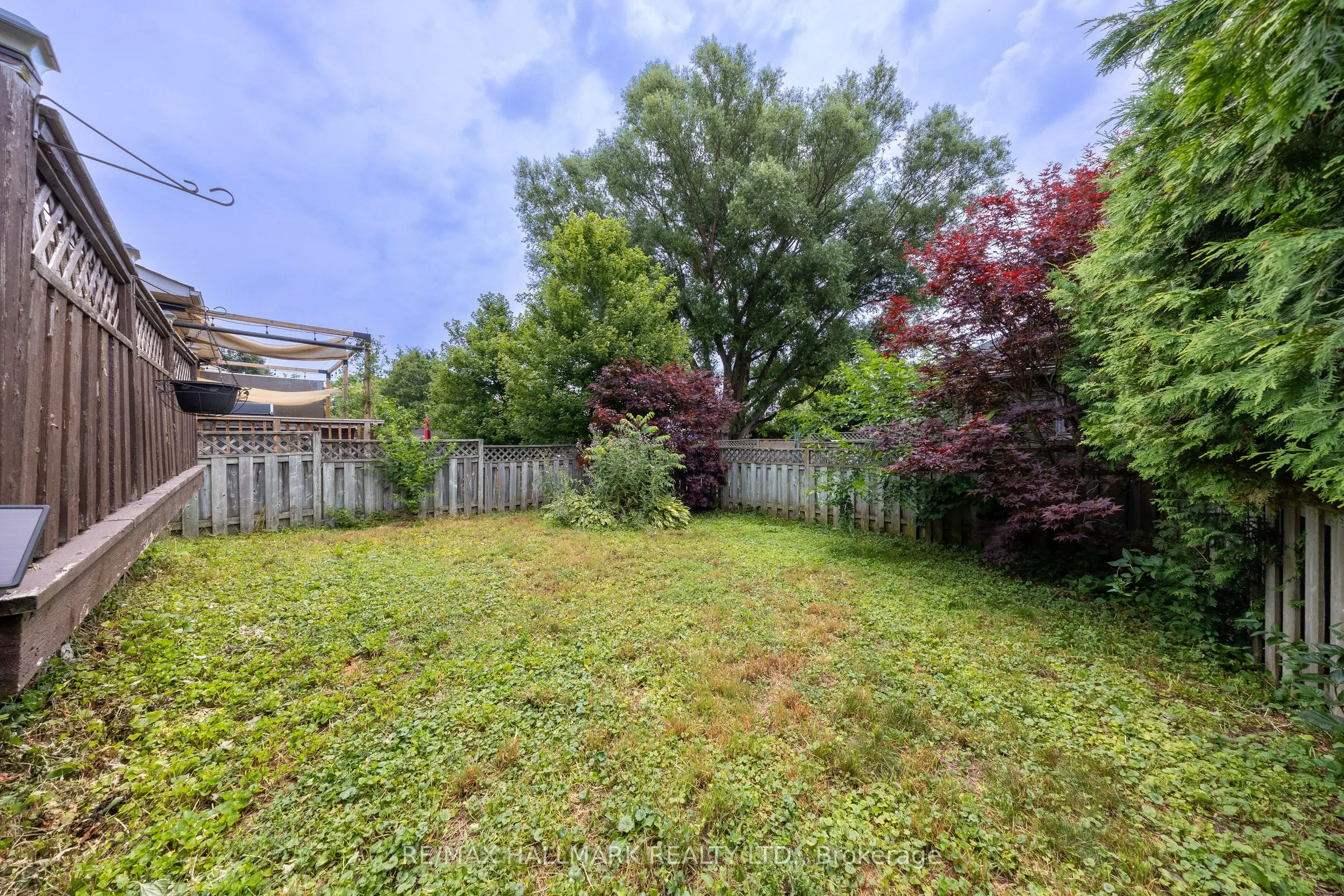 200 Adele Crescent