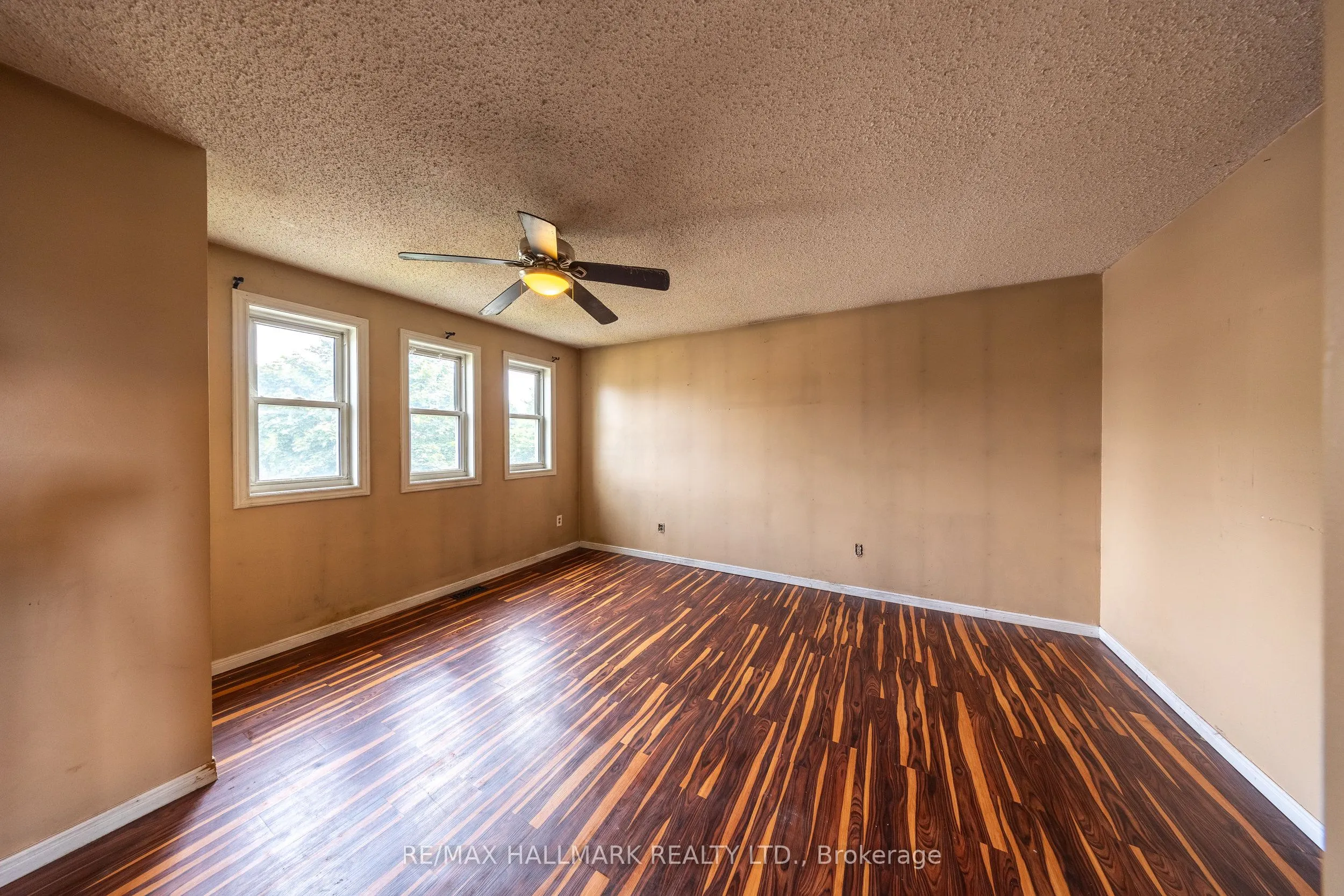 200 Adele Crescent