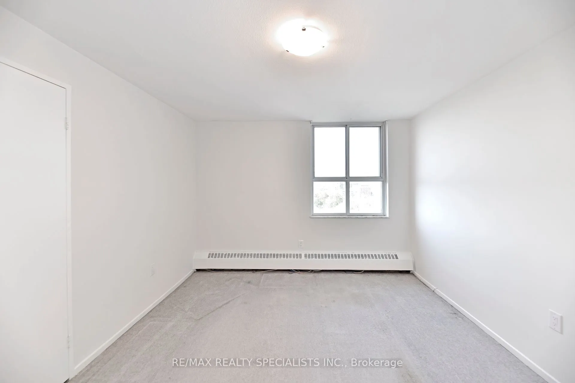 270 Palmdale Drive, #1601