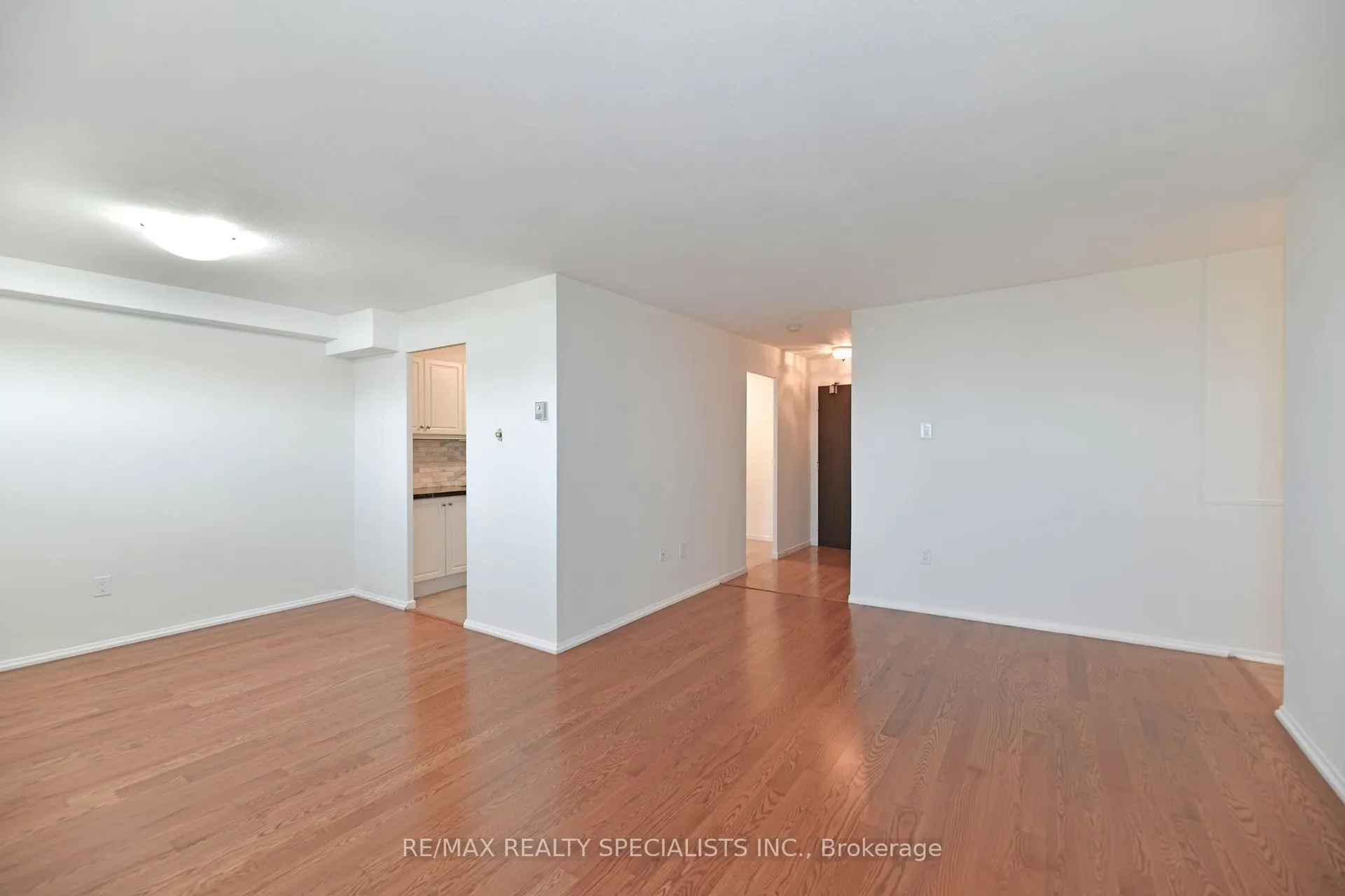270 Palmdale Drive, #1601