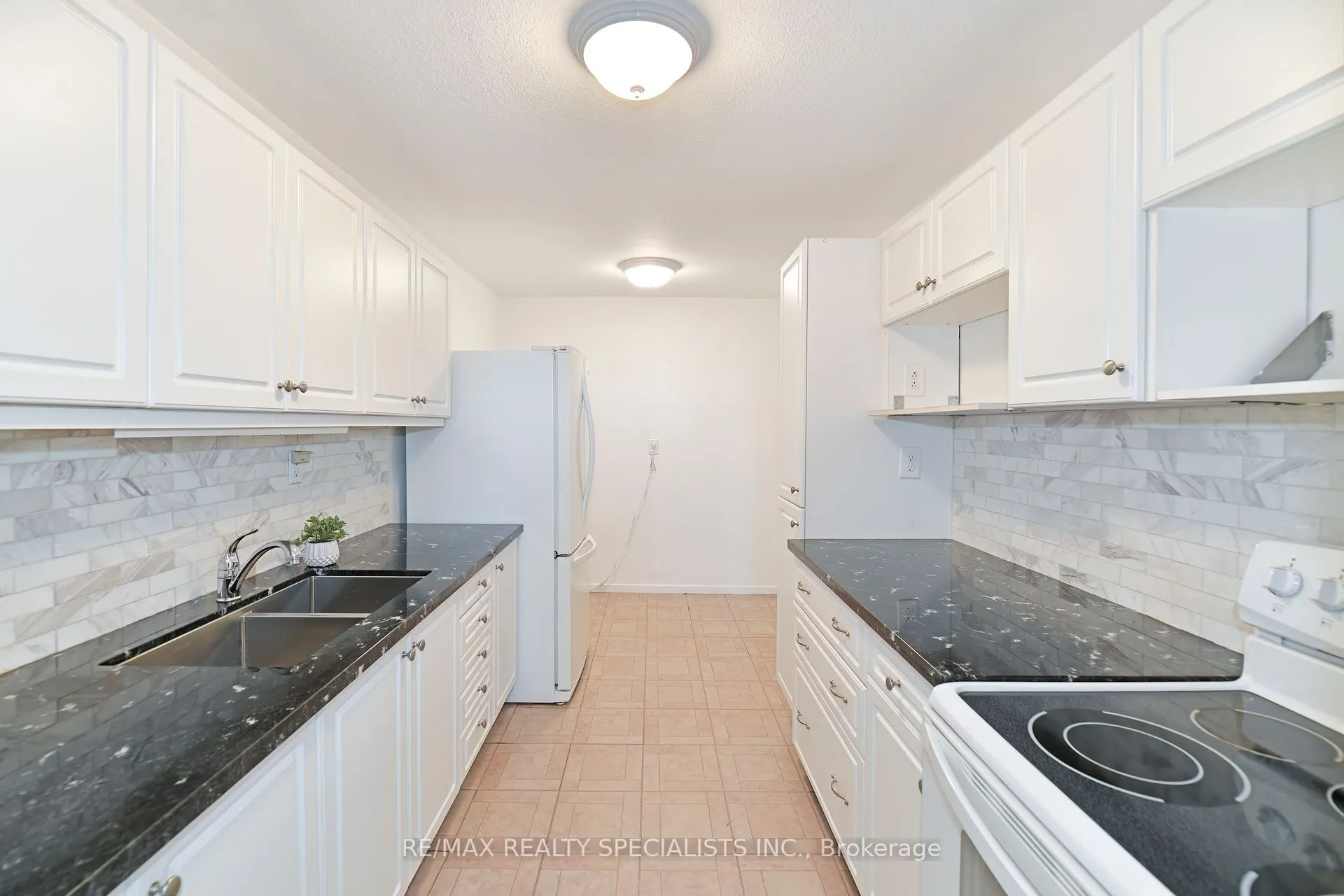 270 Palmdale Drive, #1601