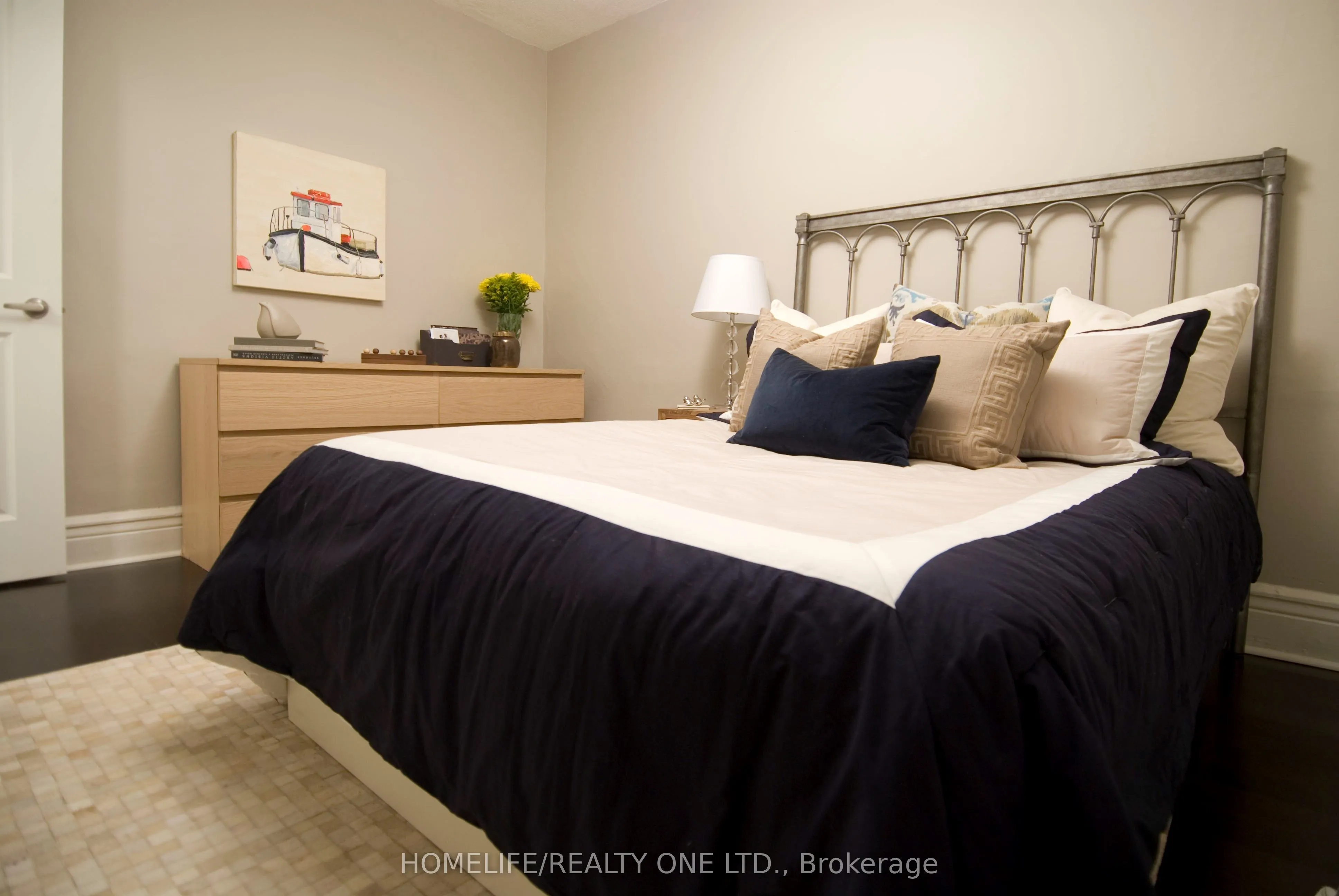 1202 Gerrard Street E, #2