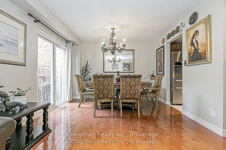 14 Carl Crescent
