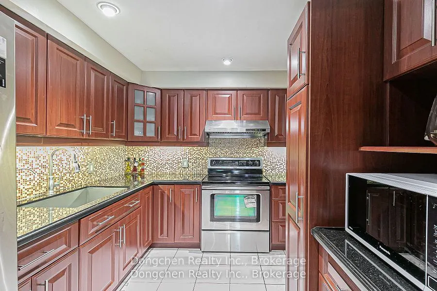 14 Carl Crescent
