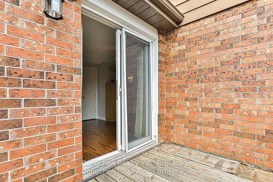 14 Carl Crescent
